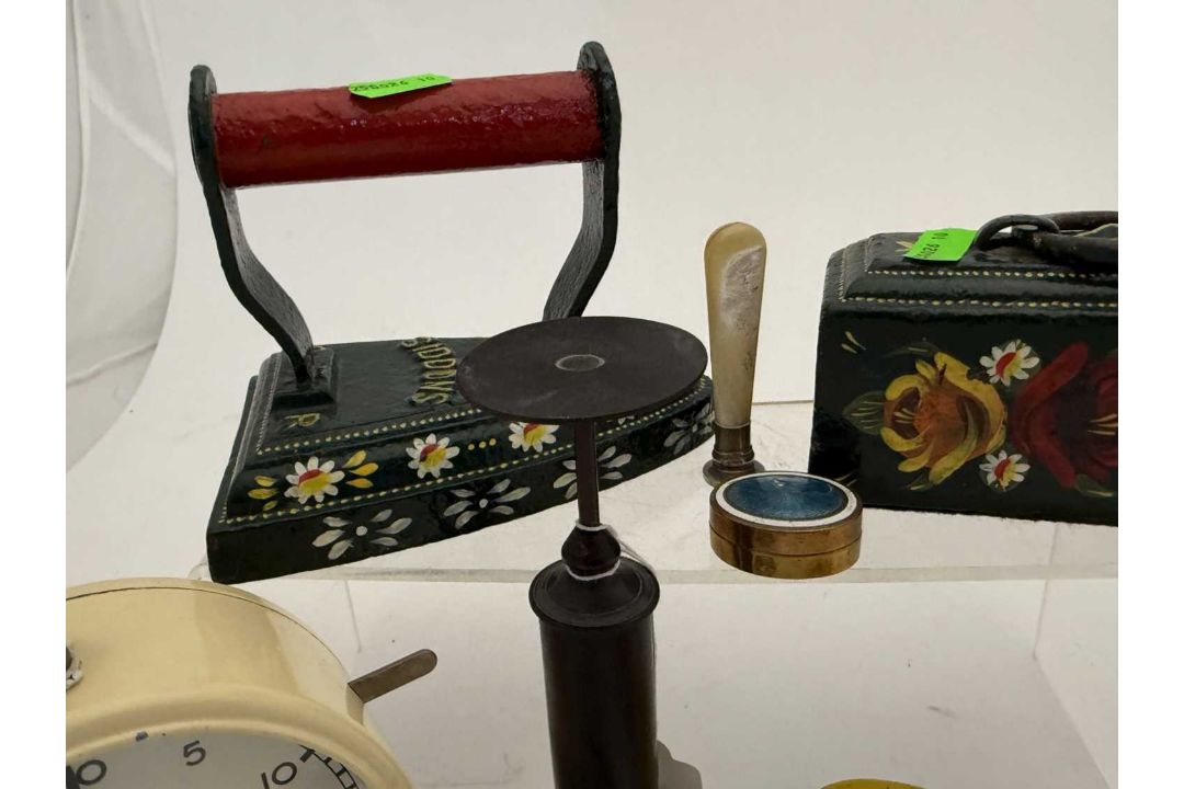 Objects of Vertu: - Image 3 of 5