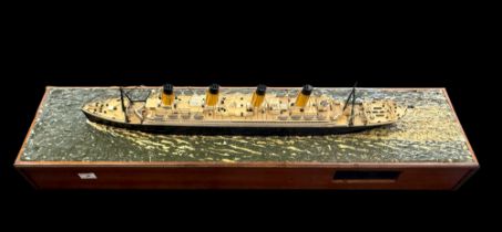 R.M.S. TITANIC:
