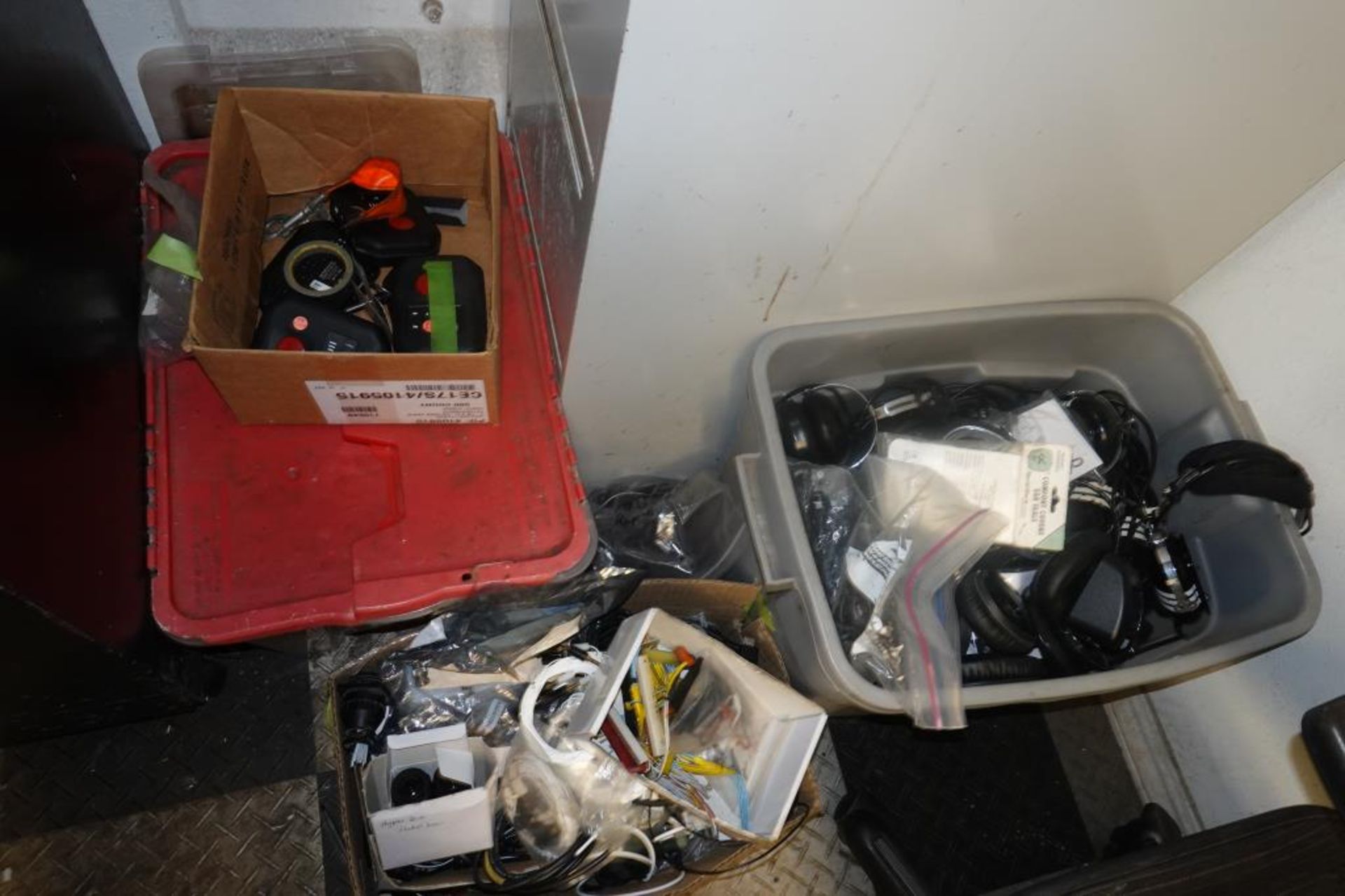 Assorted Aircraft Equipment - Image 17 of 23