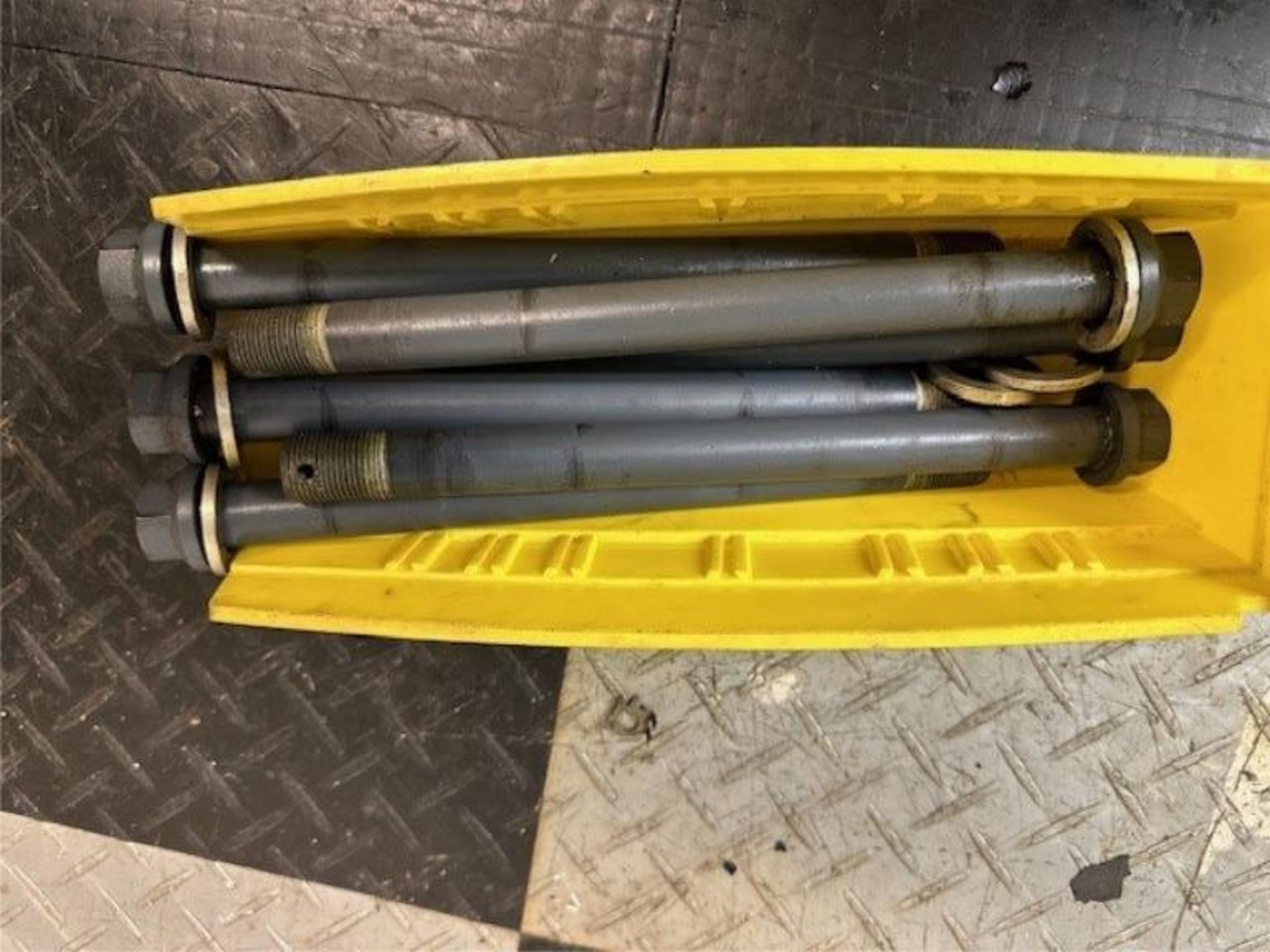 Main Rotor Thrust Bolts - Image 4 of 5