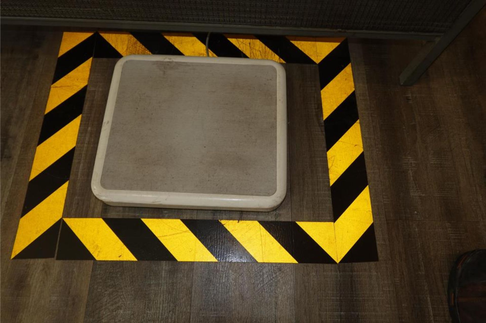 Dispatch Workstation Counter - Image 5 of 9