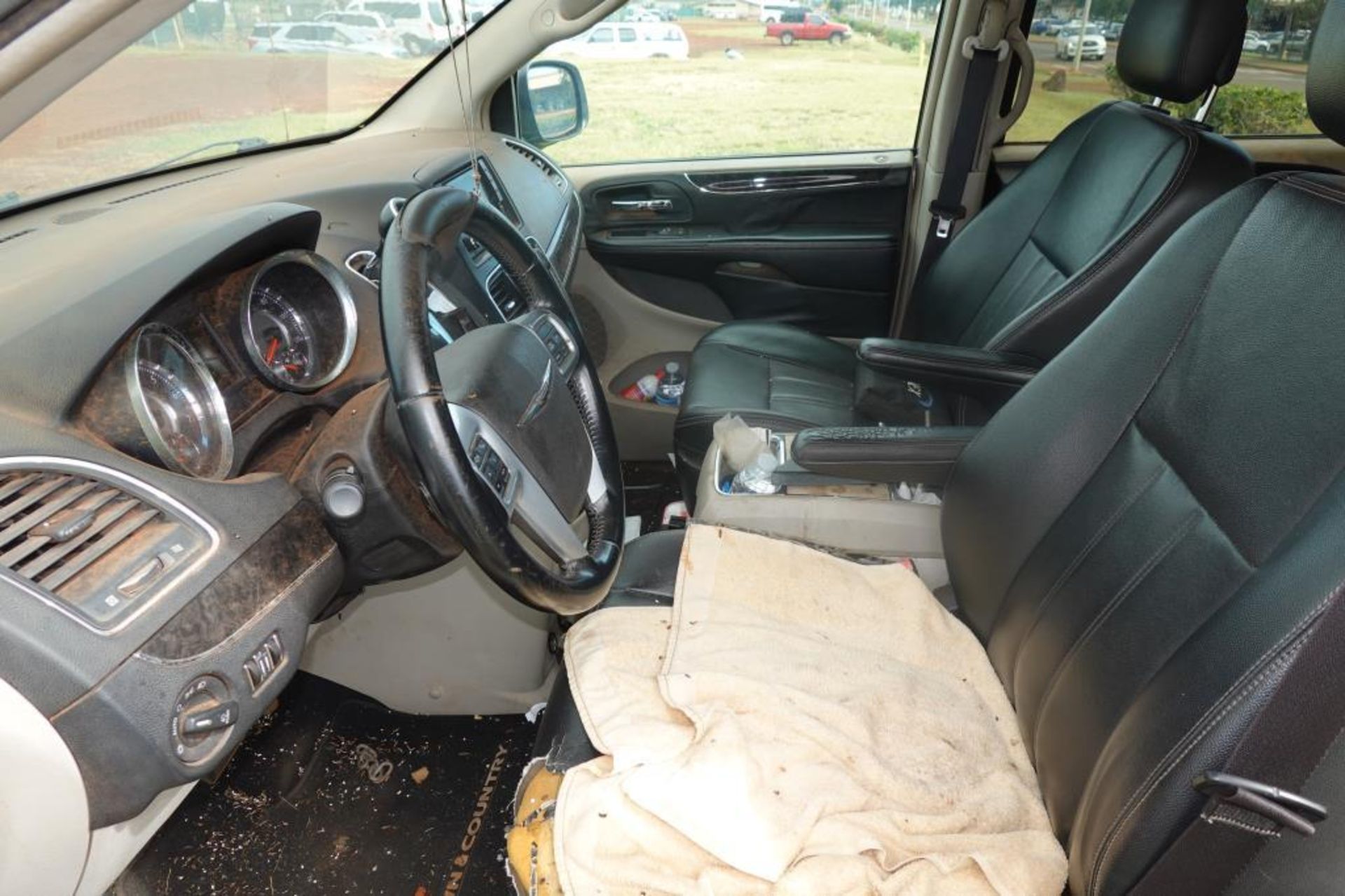 2013 Chrysler Passenger Van - Image 16 of 21