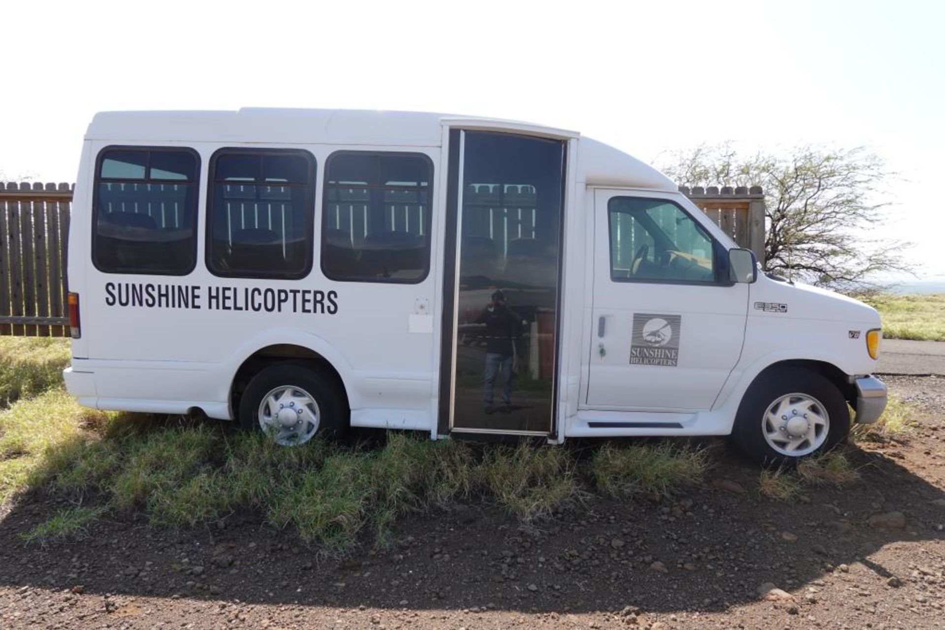2002 Ford Passenger Transport Van - Image 4 of 14