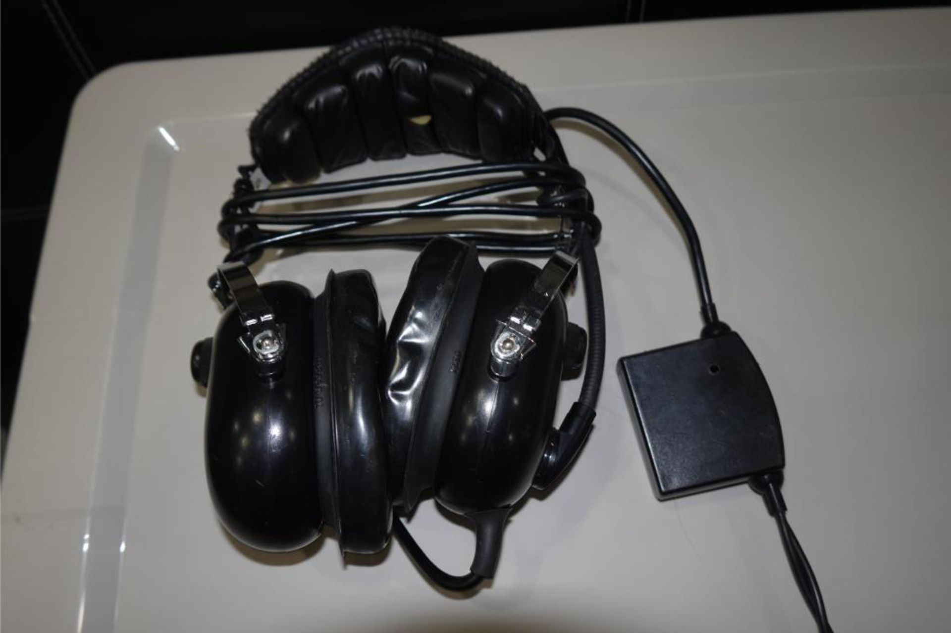 Helicopter Aviation Head Sets - Image 2 of 4