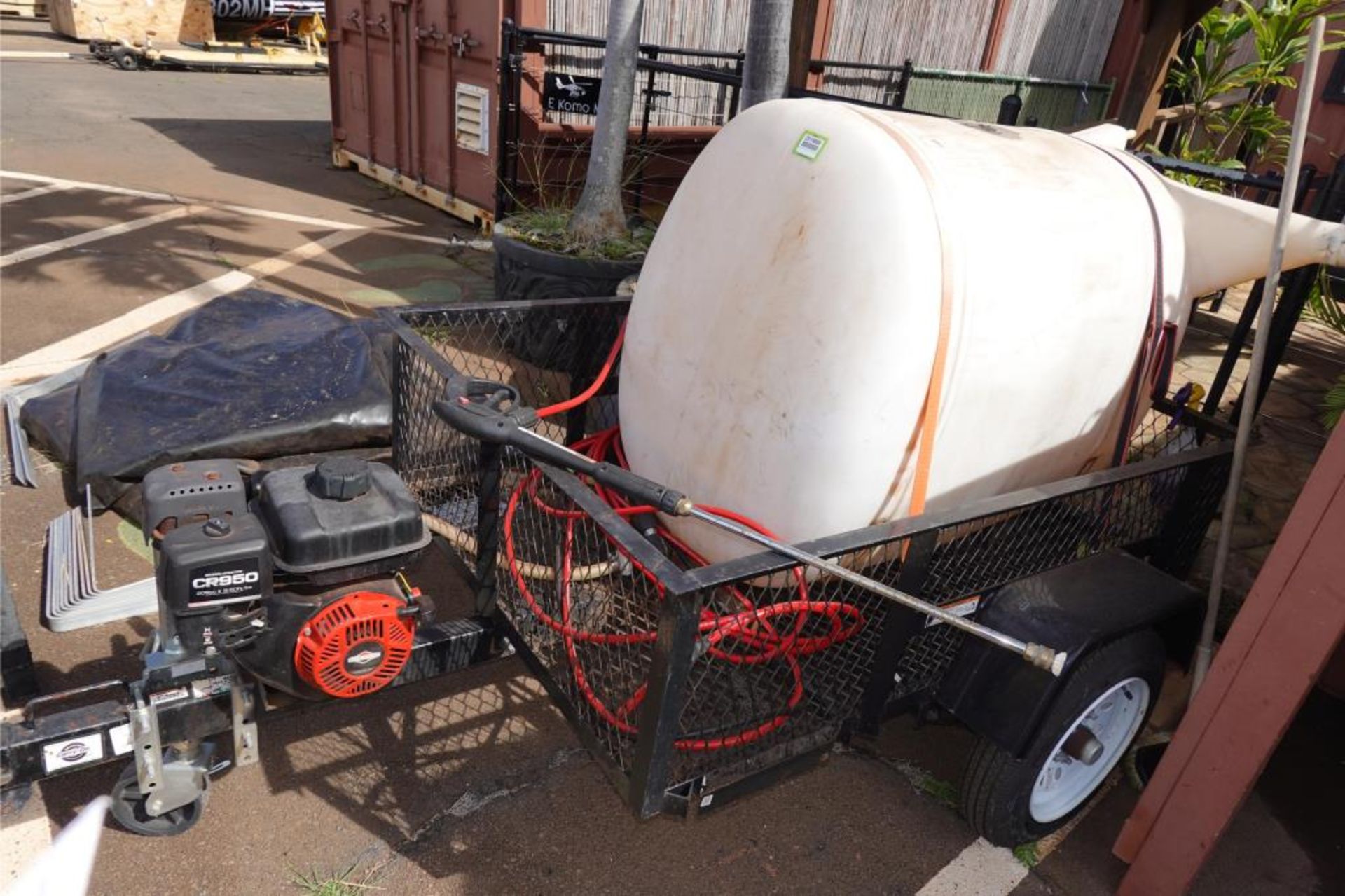 Briggs & Stratton Mobile Gasoline Aircraft - Image 5 of 7