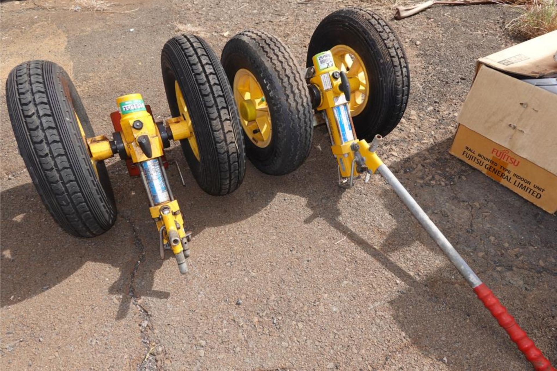 Heraud Helicopter Ground Handling Wheels - Image 4 of 9