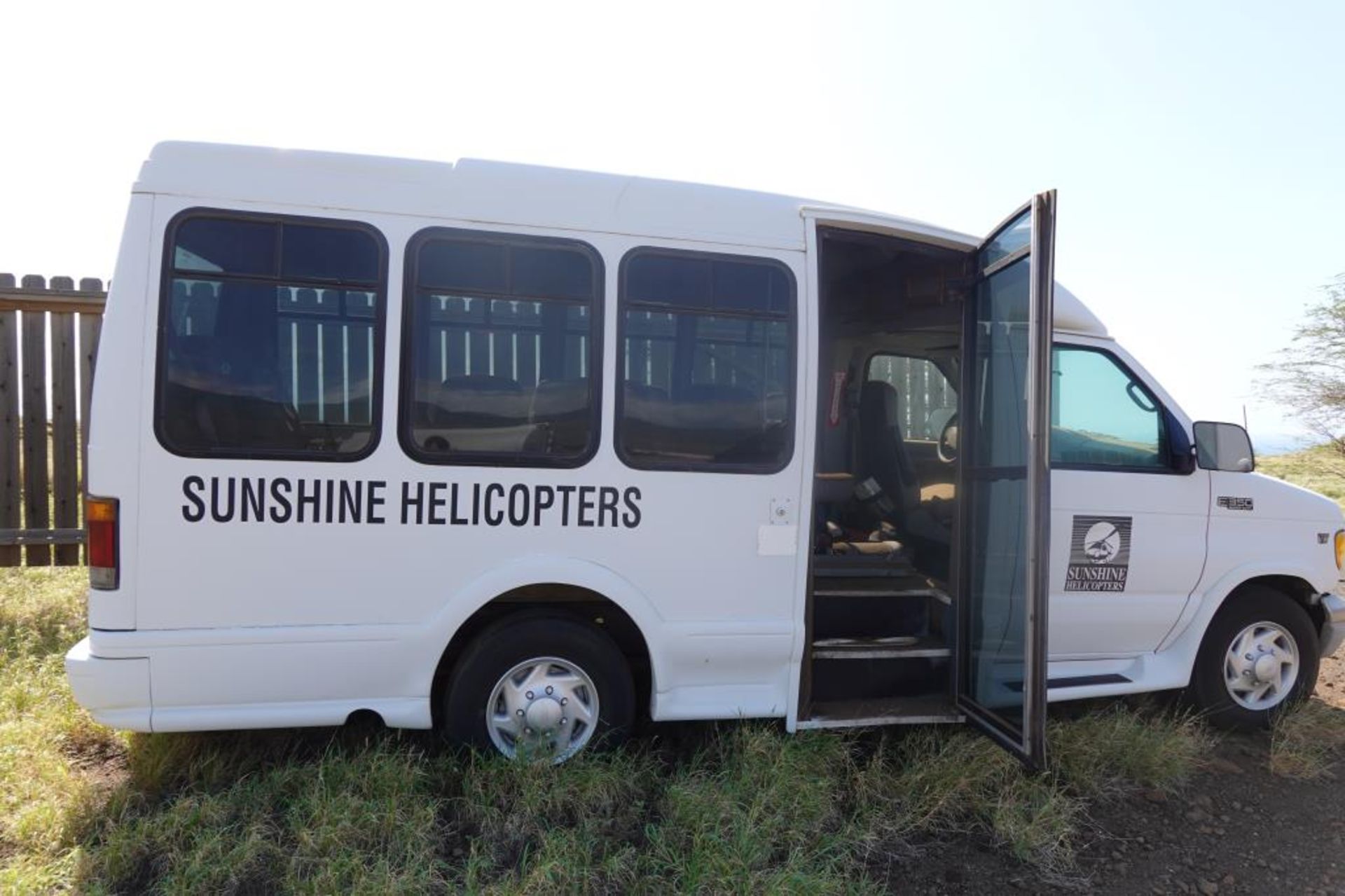 2002 Ford Passenger Transport Van - Image 7 of 14