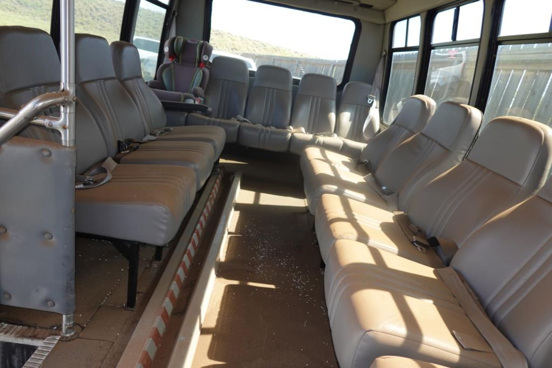 2002 Ford Passenger Transport Van - Image 11 of 14