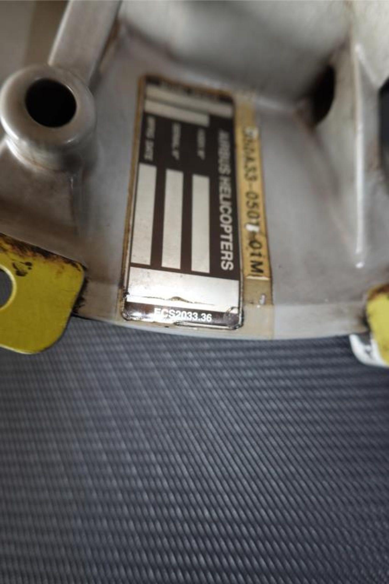 Tail Rotor Gearbox, Serviceable - Image 7 of 9