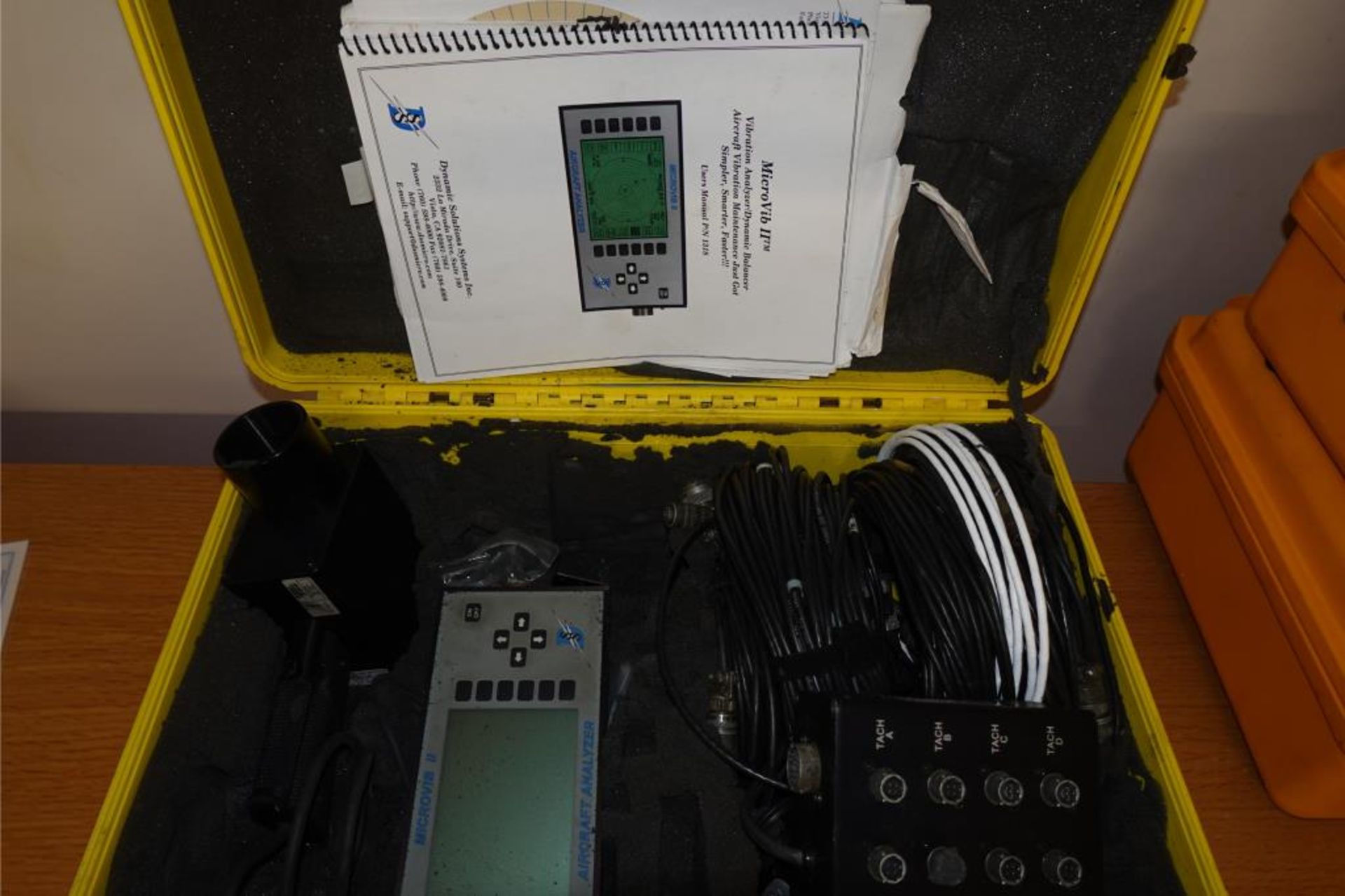 Dynamic Solutions Inc. Aircraft Vibration - Image 2 of 8