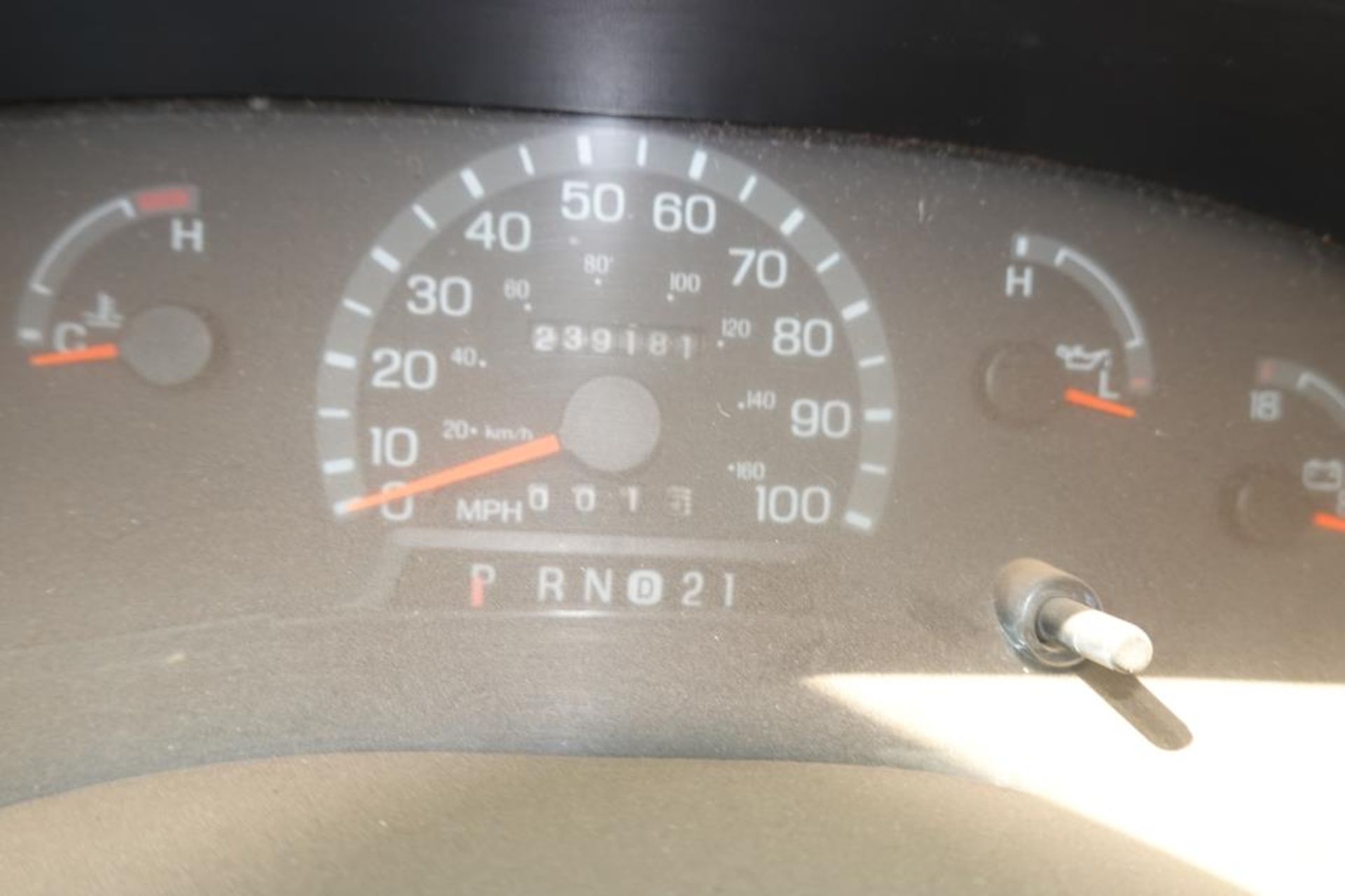 2002 Ford Passenger Transport Van - Image 9 of 14