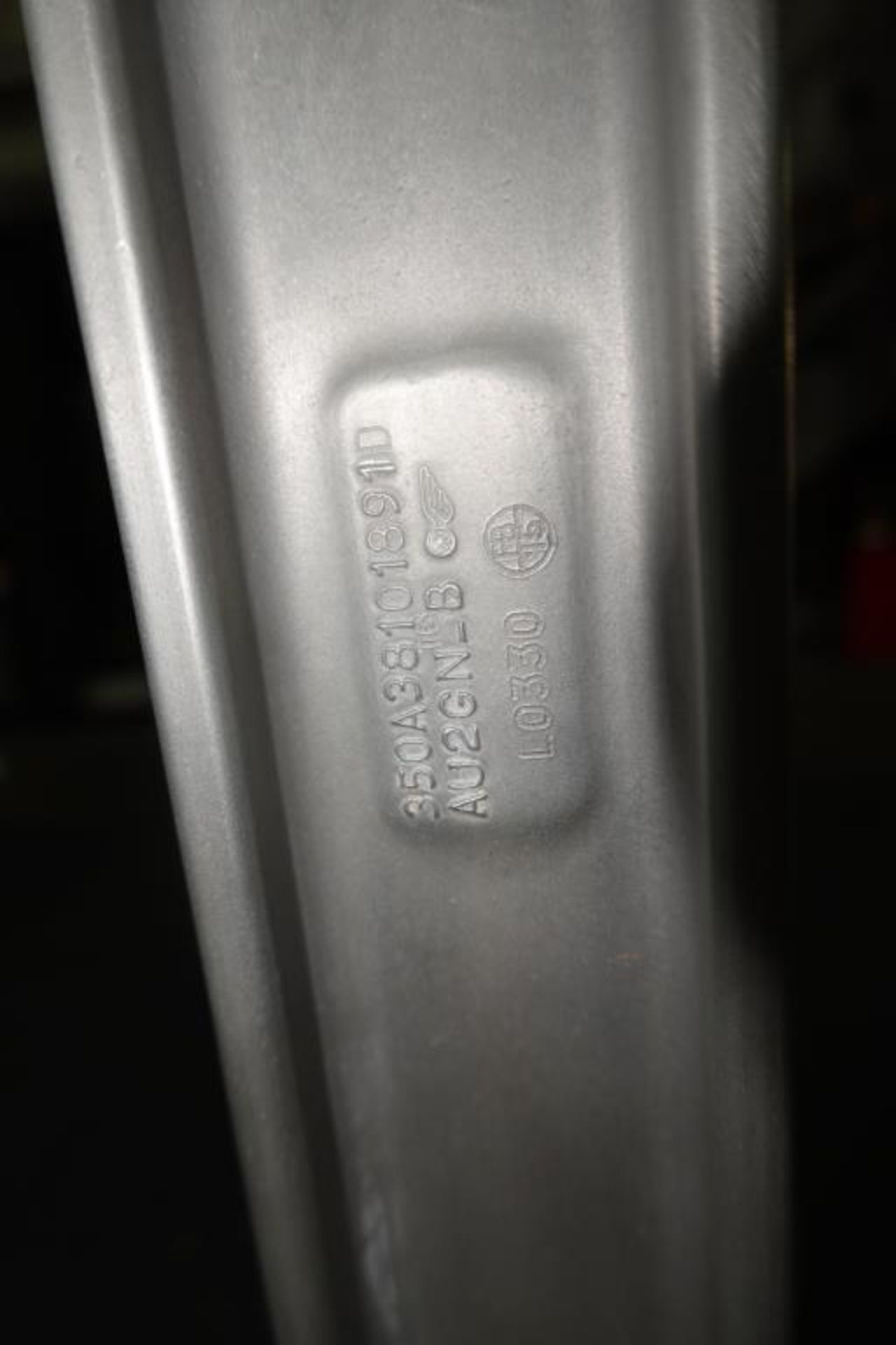 Bi-Directional Crossbeam - Image 7 of 9