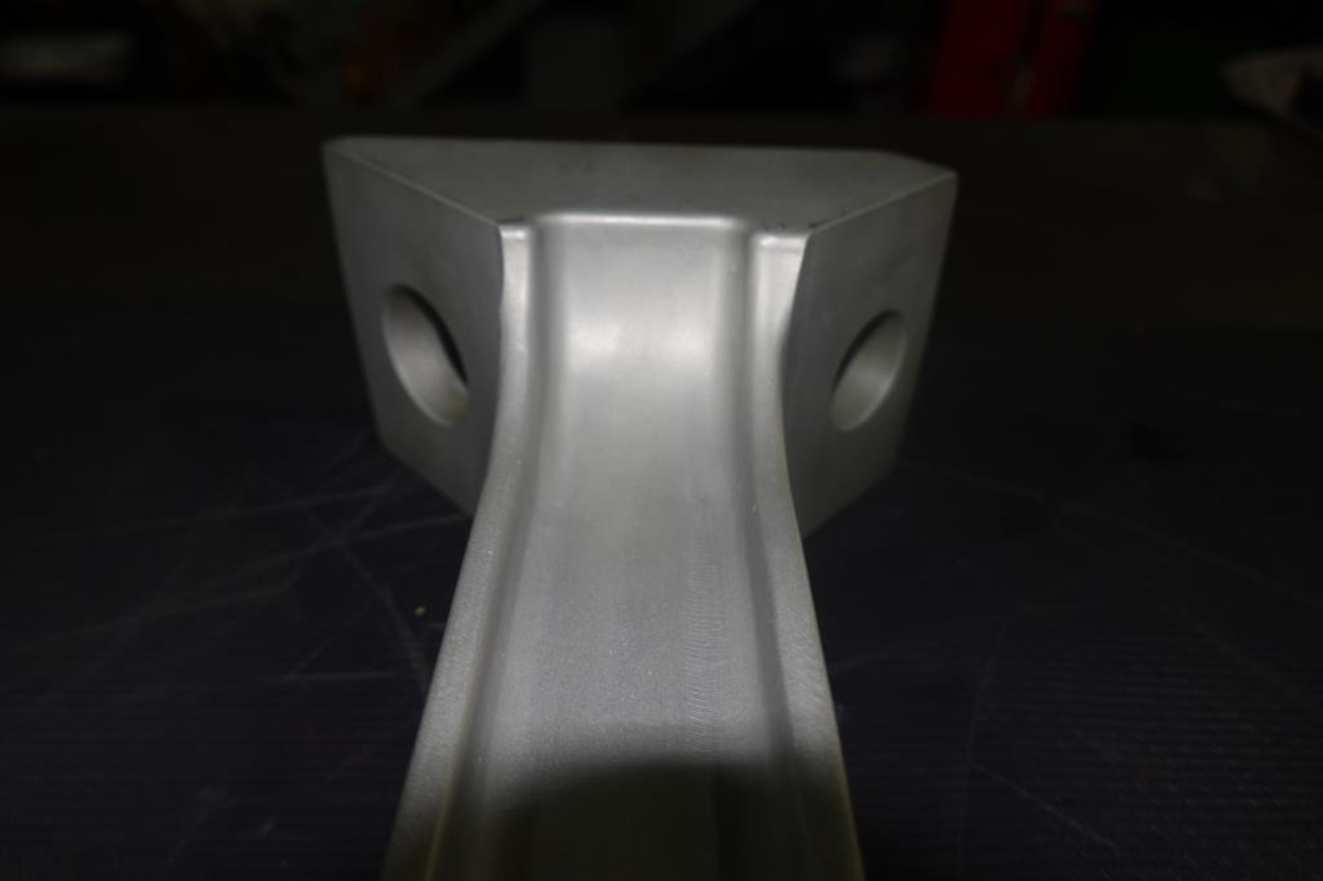 Bi-Directional Crossbeam - Image 6 of 9