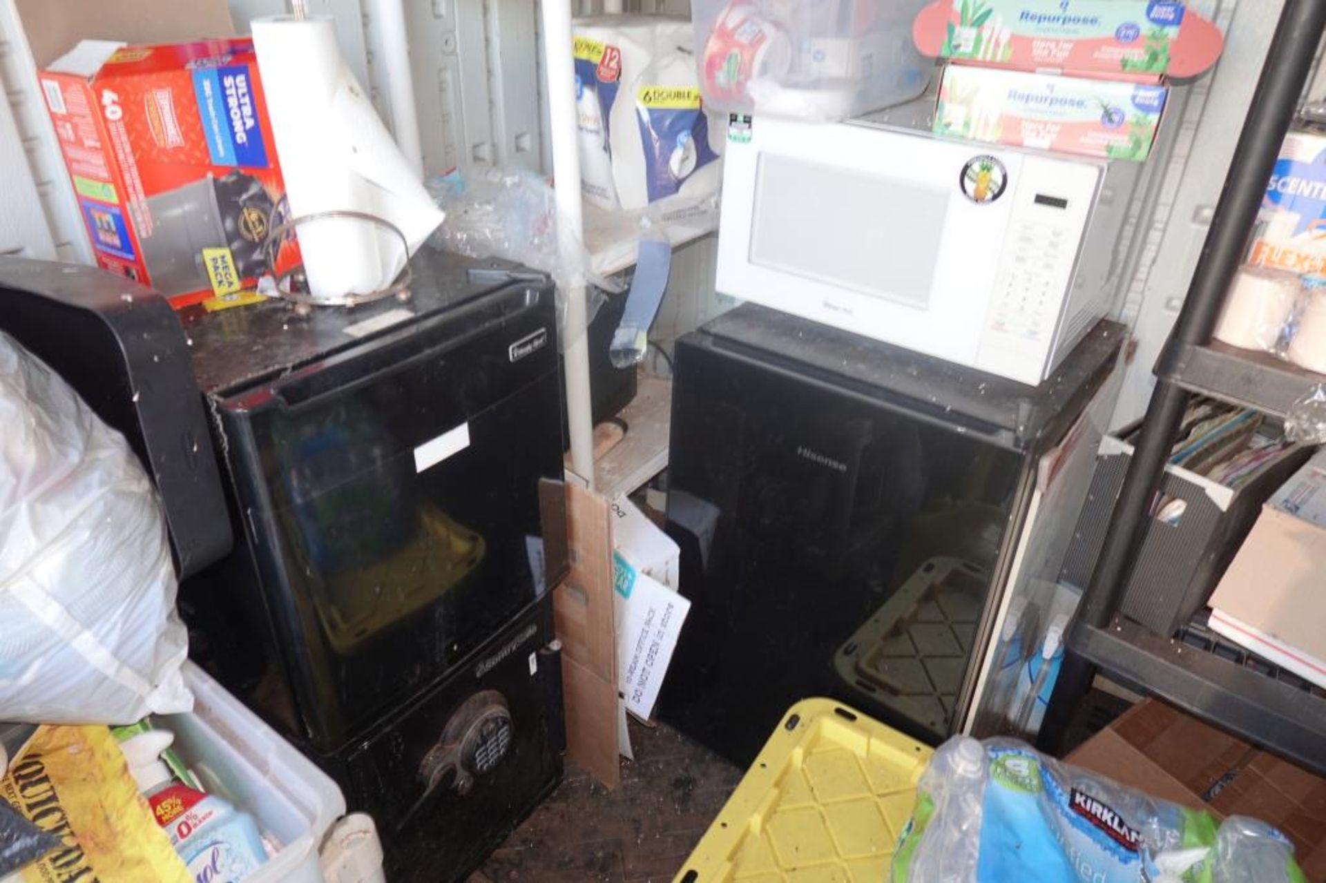 Storage Sheds With Contents - Image 4 of 23
