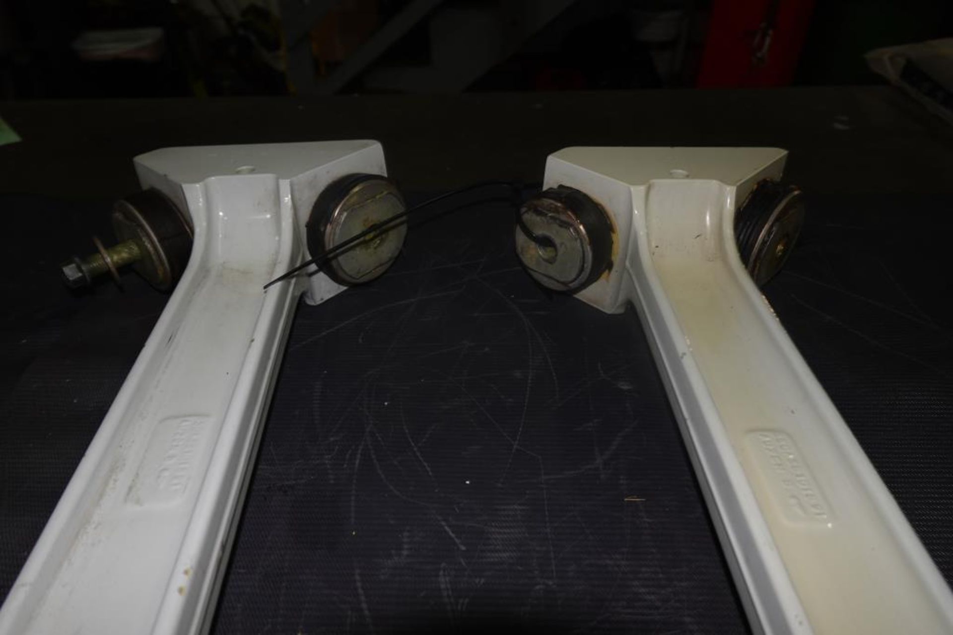 Bi-Directional Crossbeams - Image 8 of 9