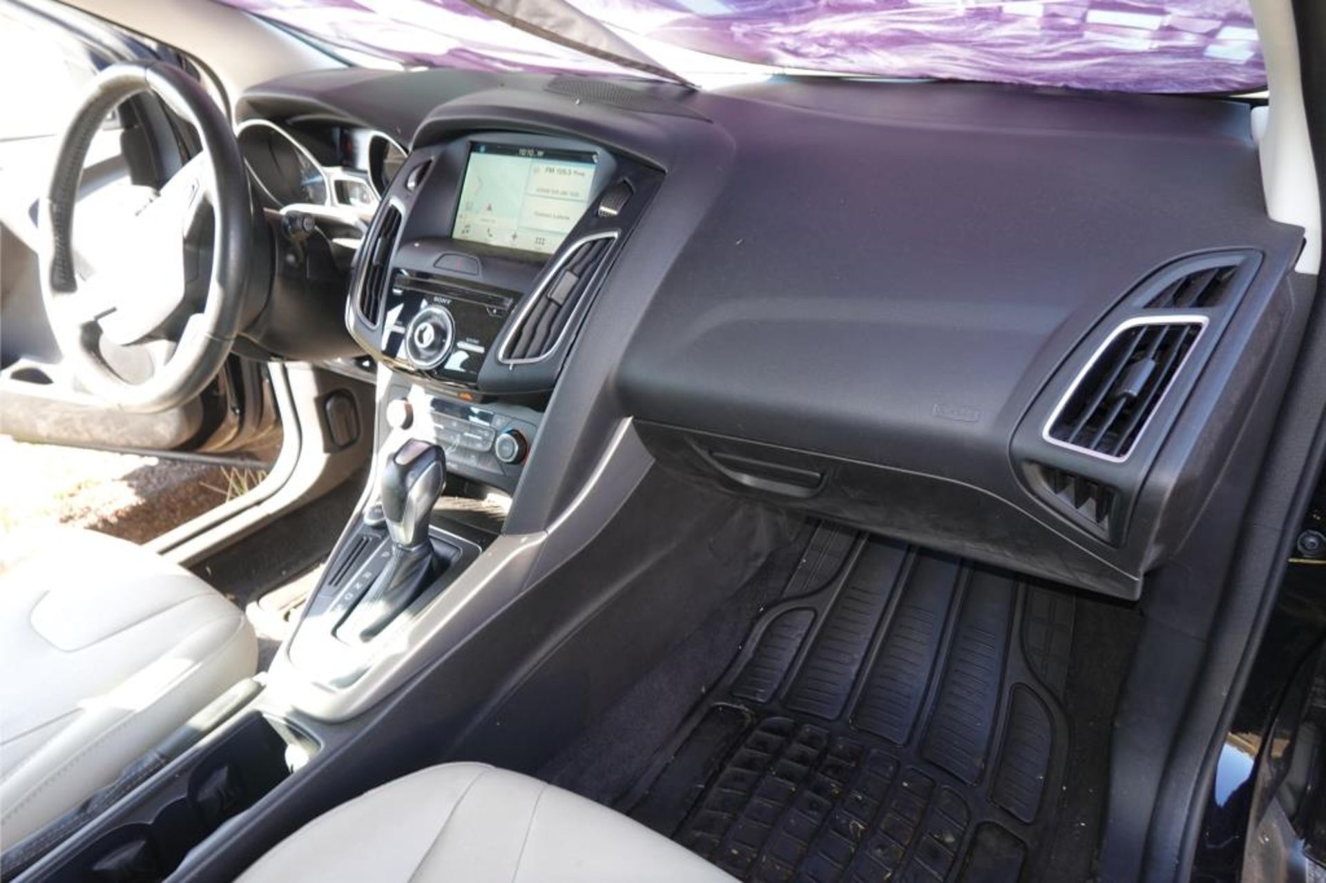 Ford Focus Compact (2016) - Image 16 of 20