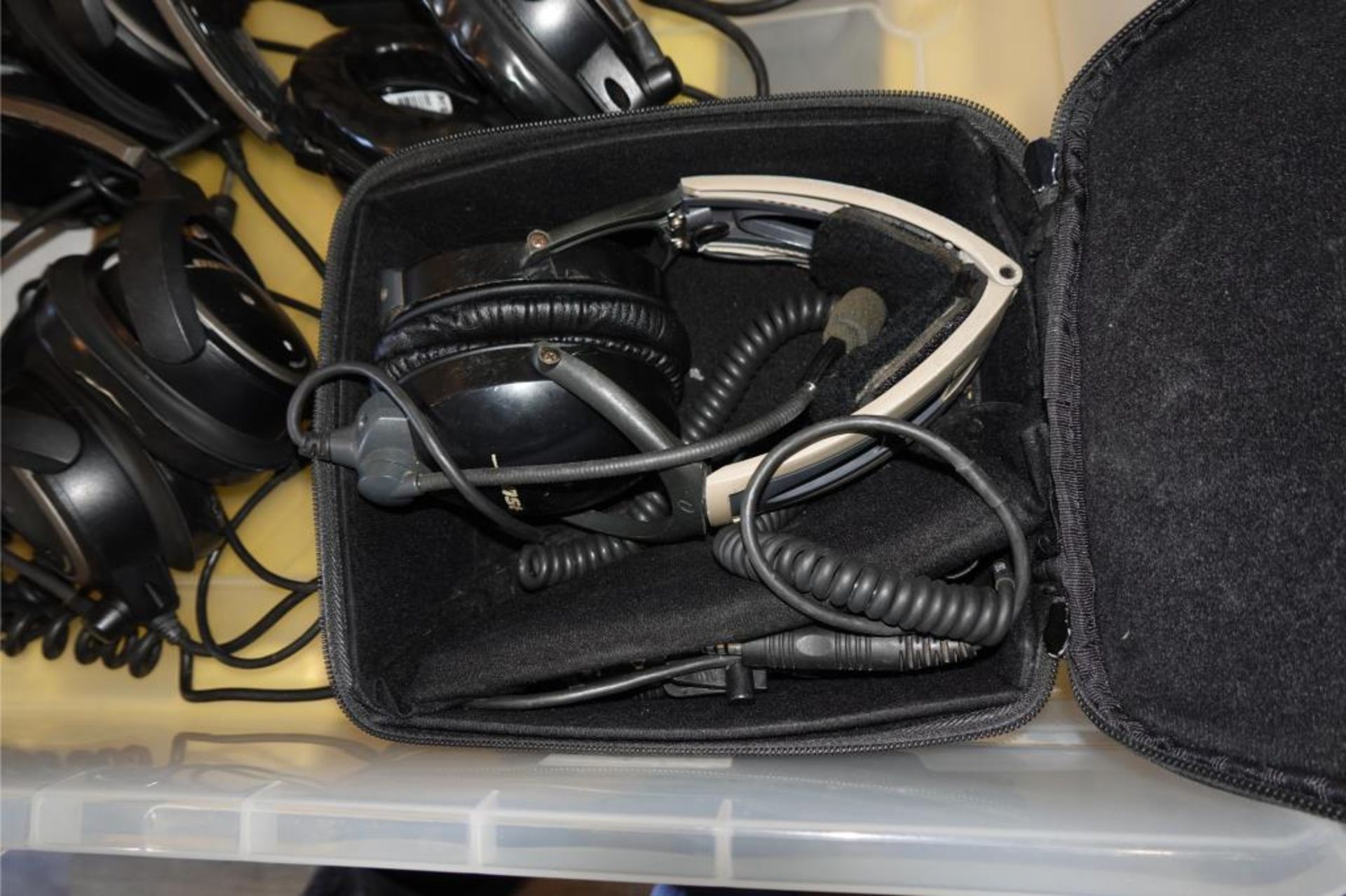 Bose Helicopter Aviation Head Sets - Image 5 of 8