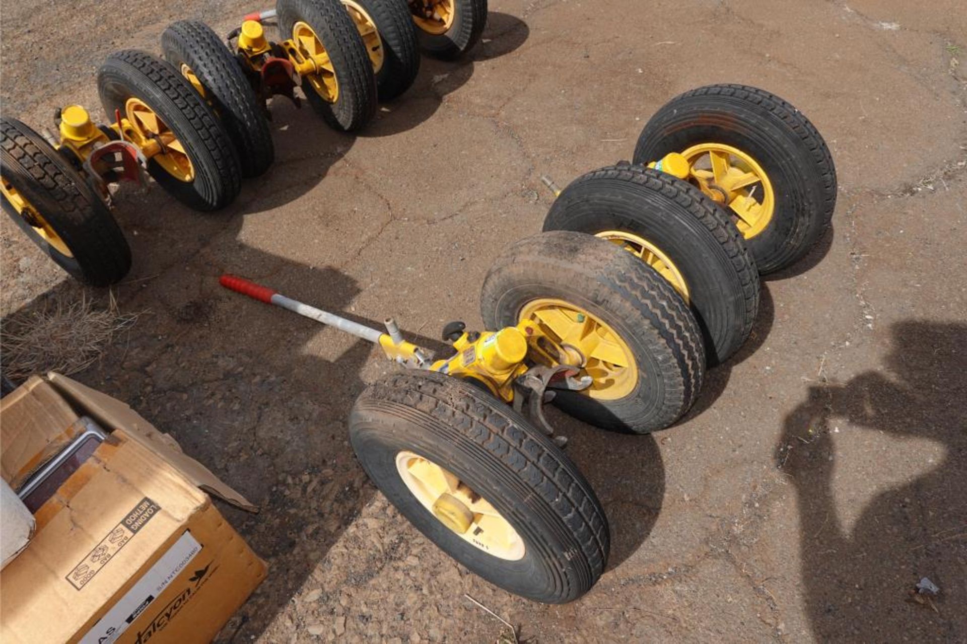 Heraud Helicopter Ground Handling Wheels - Image 9 of 9