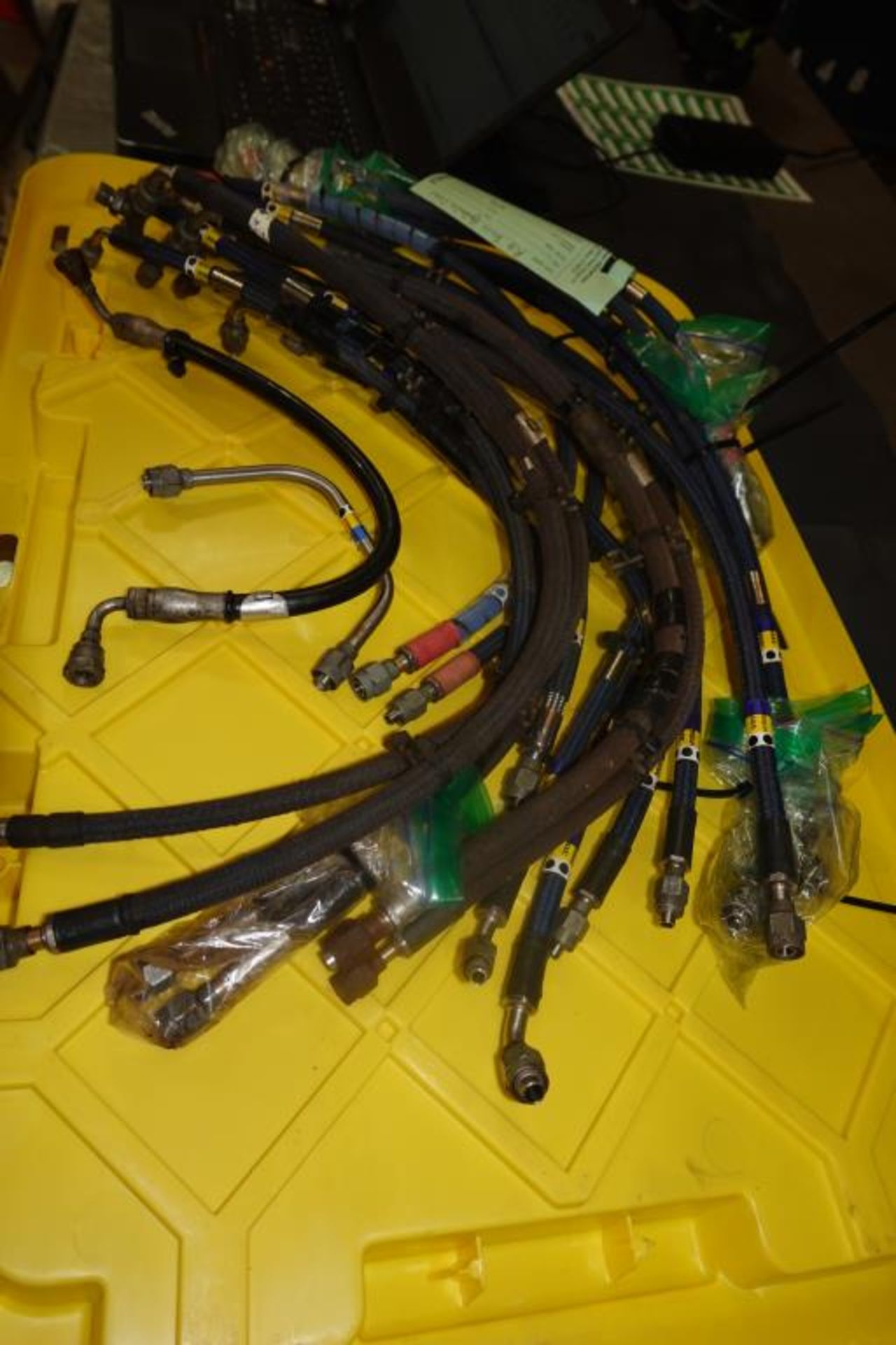 Assorted Servo Hydraulic Lines - Image 3 of 4