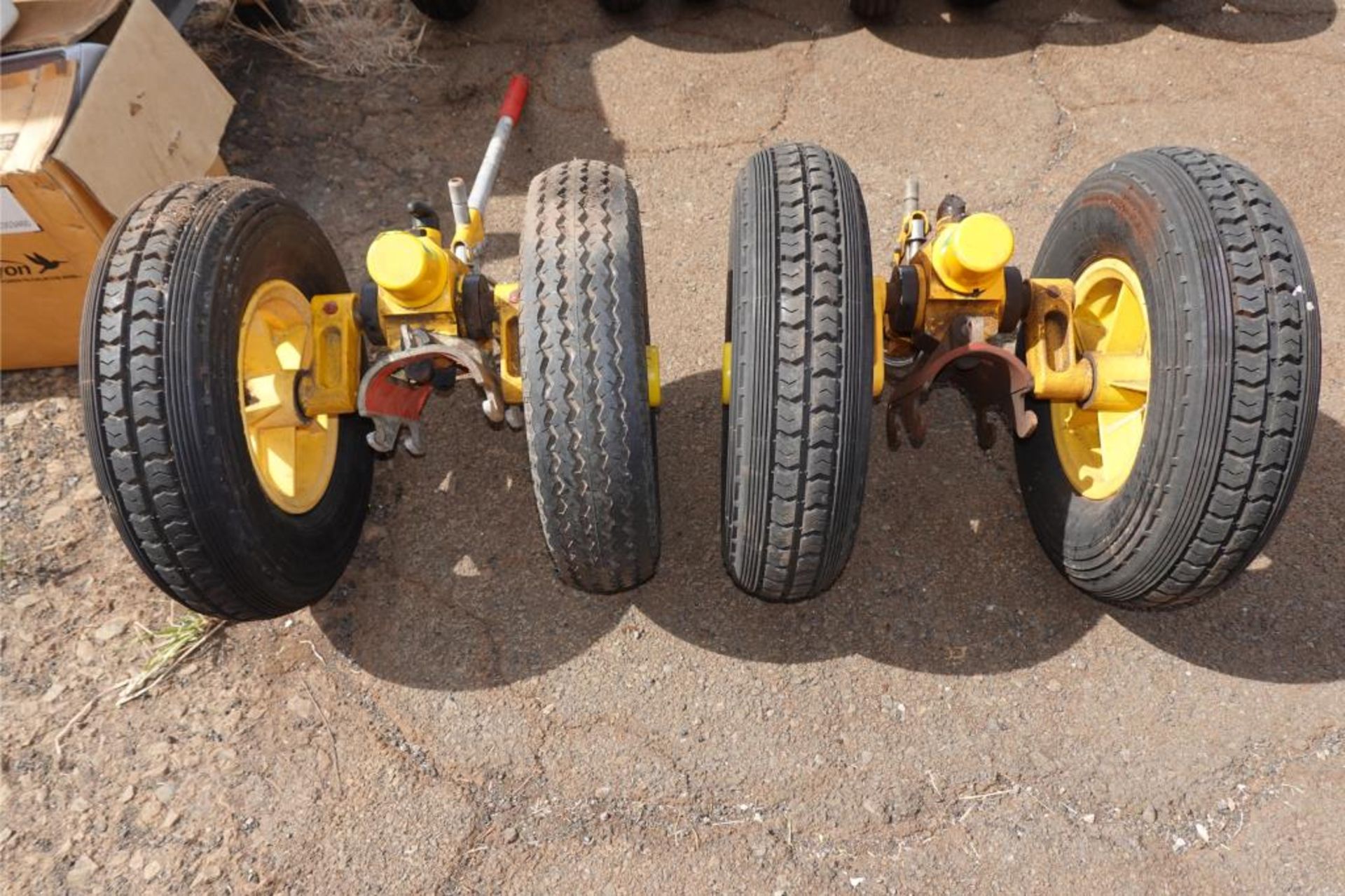Heraud Helicopter Ground Handling Wheels - Image 8 of 9
