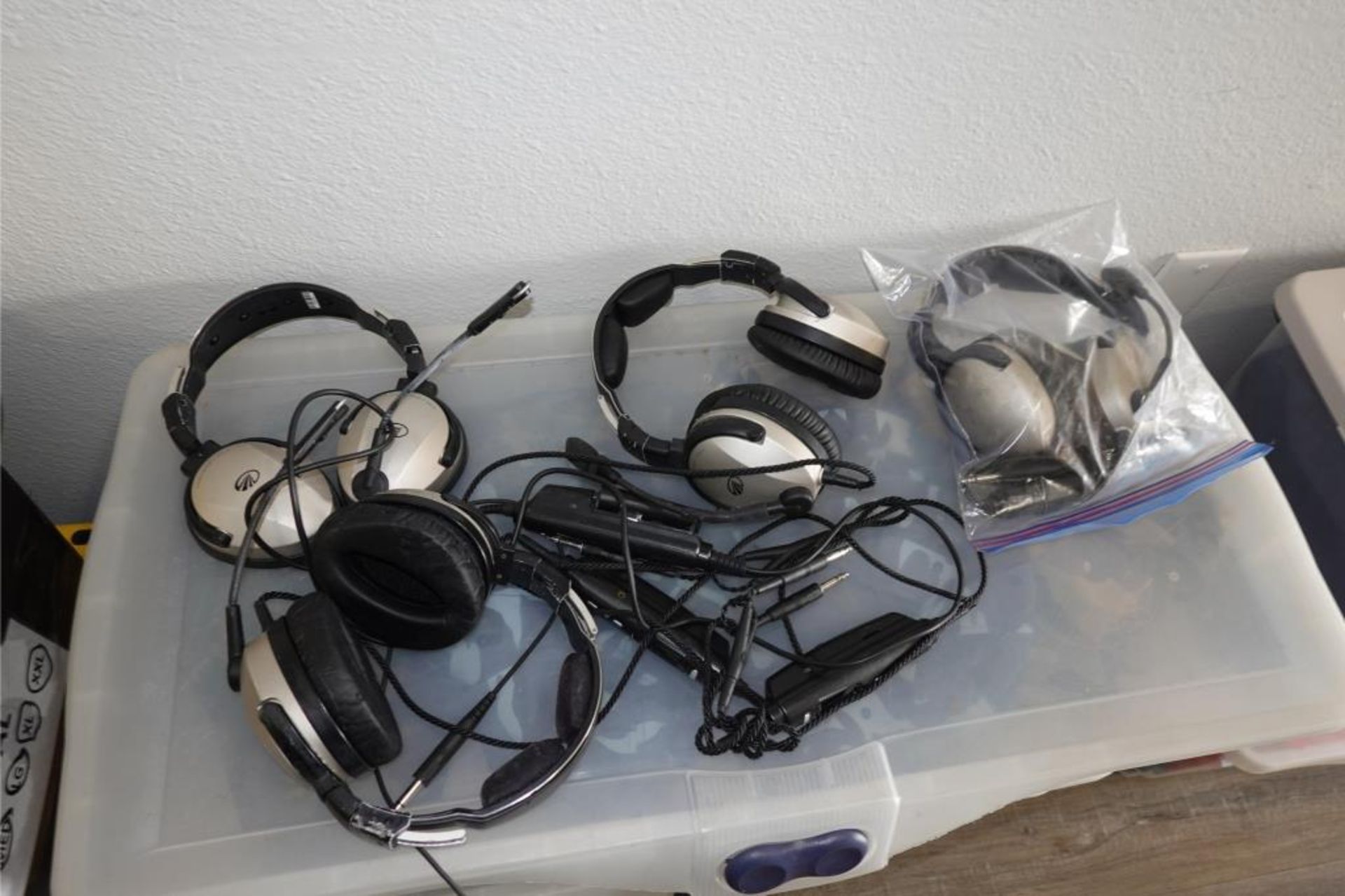 LightSpeed Helicopter Aviation Head Sets - Image 6 of 6