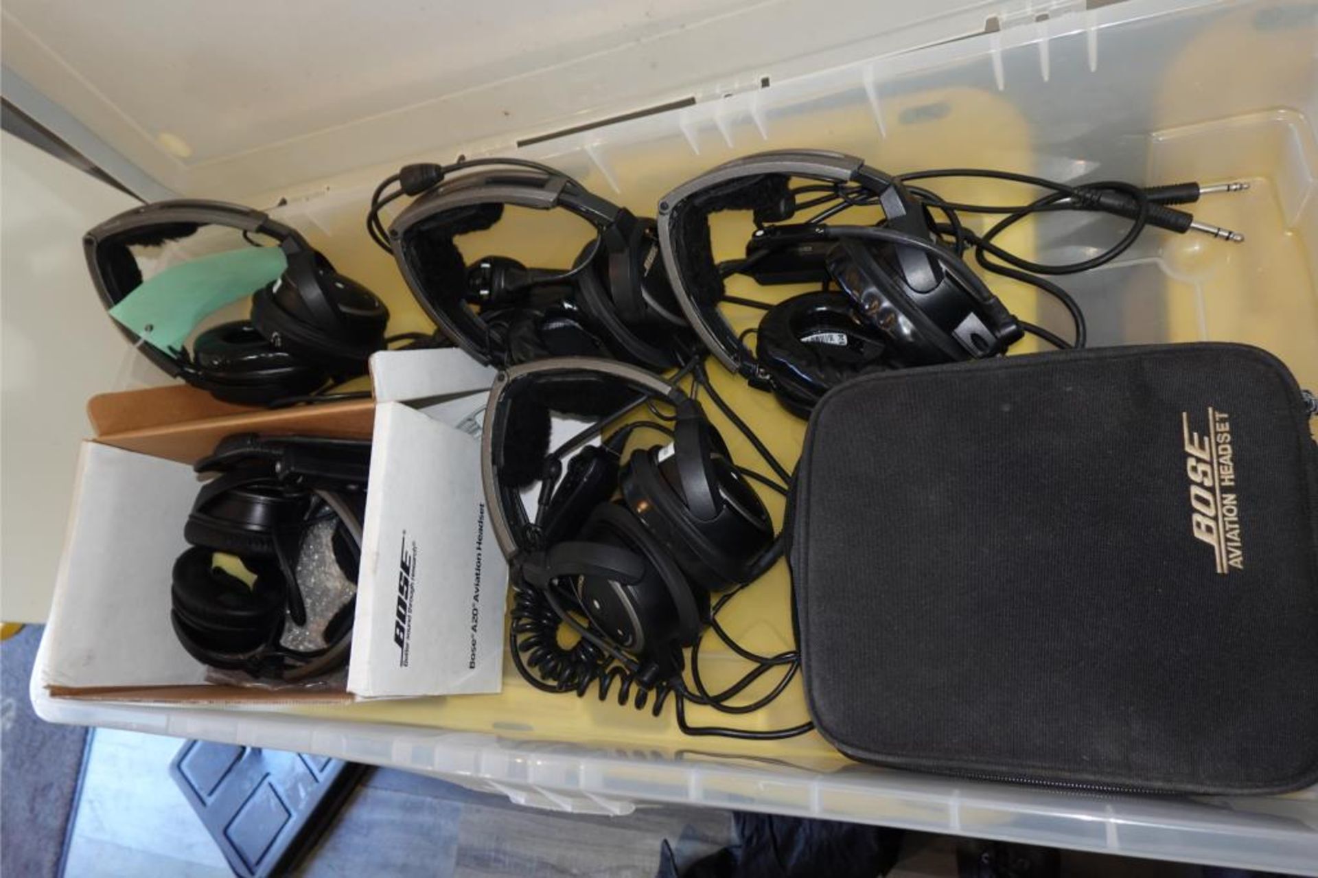 Bose Helicopter Aviation Head Sets - Image 6 of 8