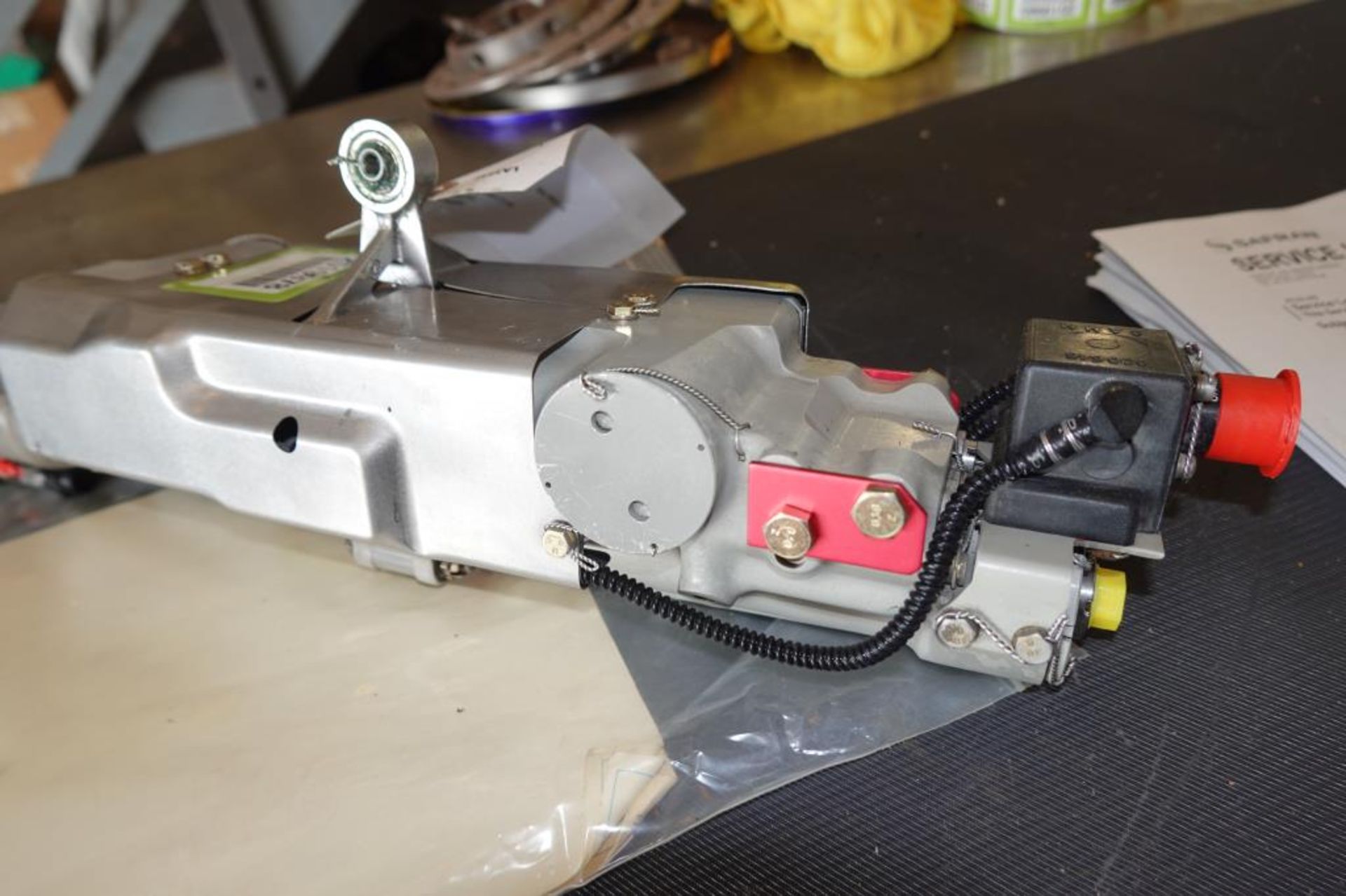 Servo Controller For EC-130 - Image 6 of 12