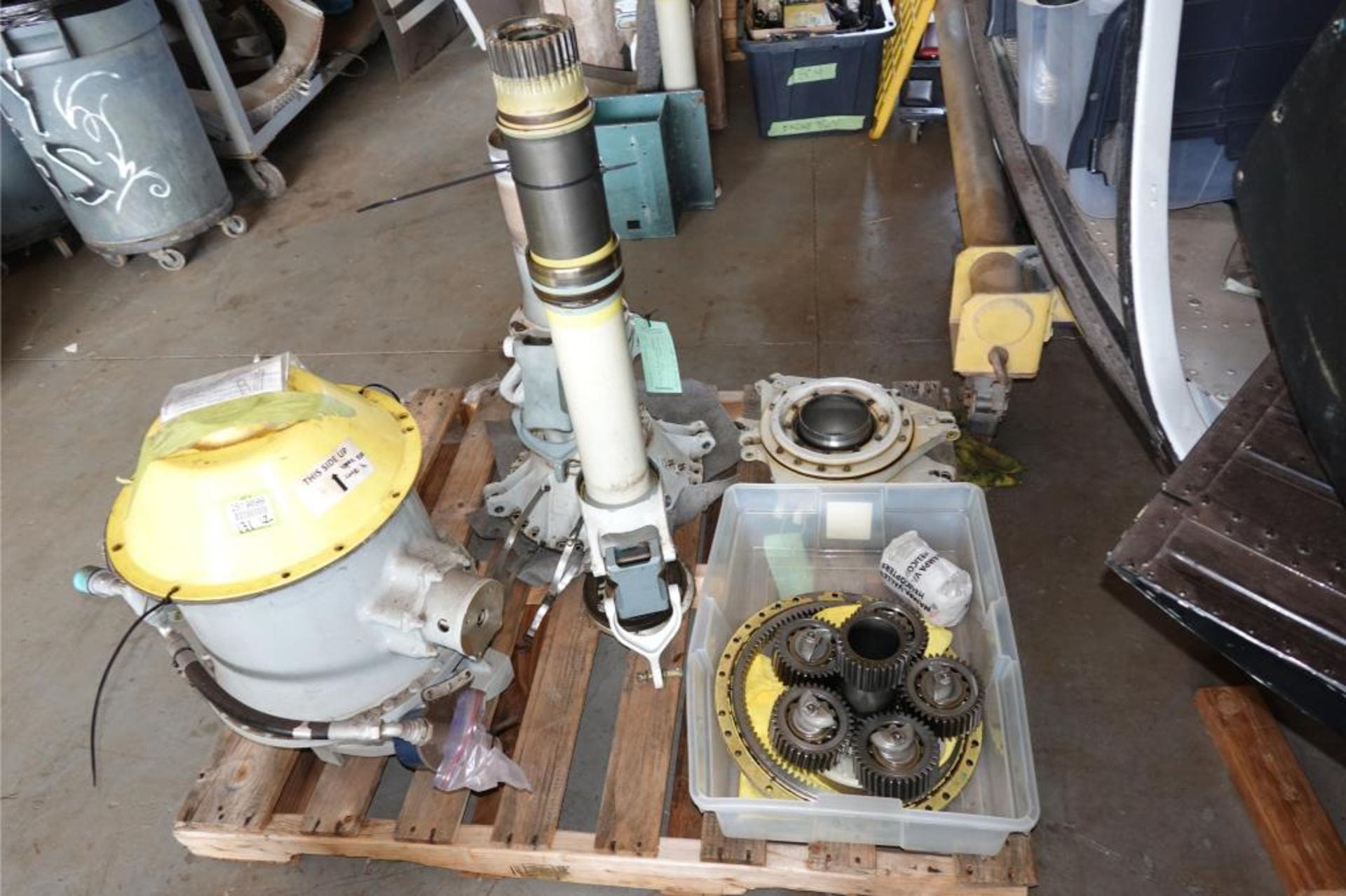 Airbus Complete Upper & Lower Transmission - Image 2 of 18