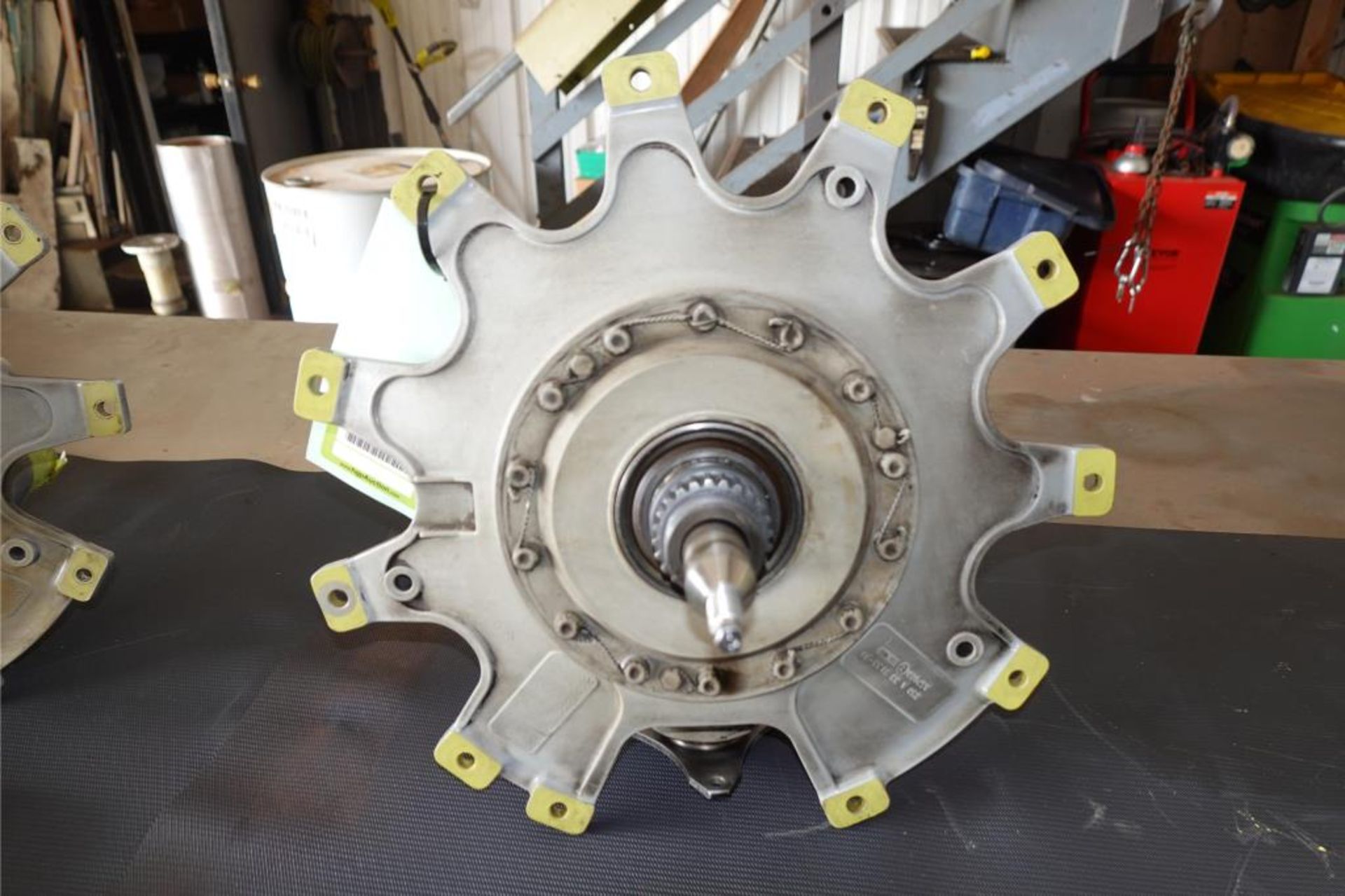 Tail Rotor Gearbox, Serviceable - Image 2 of 9