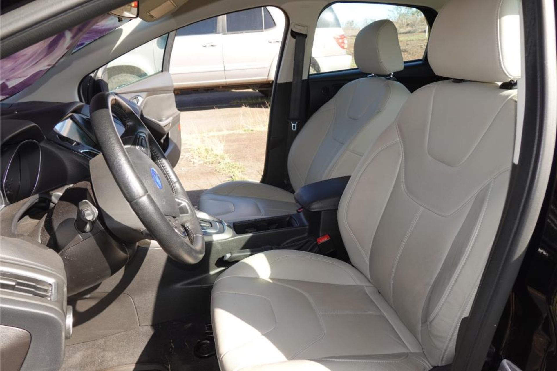 Ford Focus Compact (2016) - Image 10 of 20