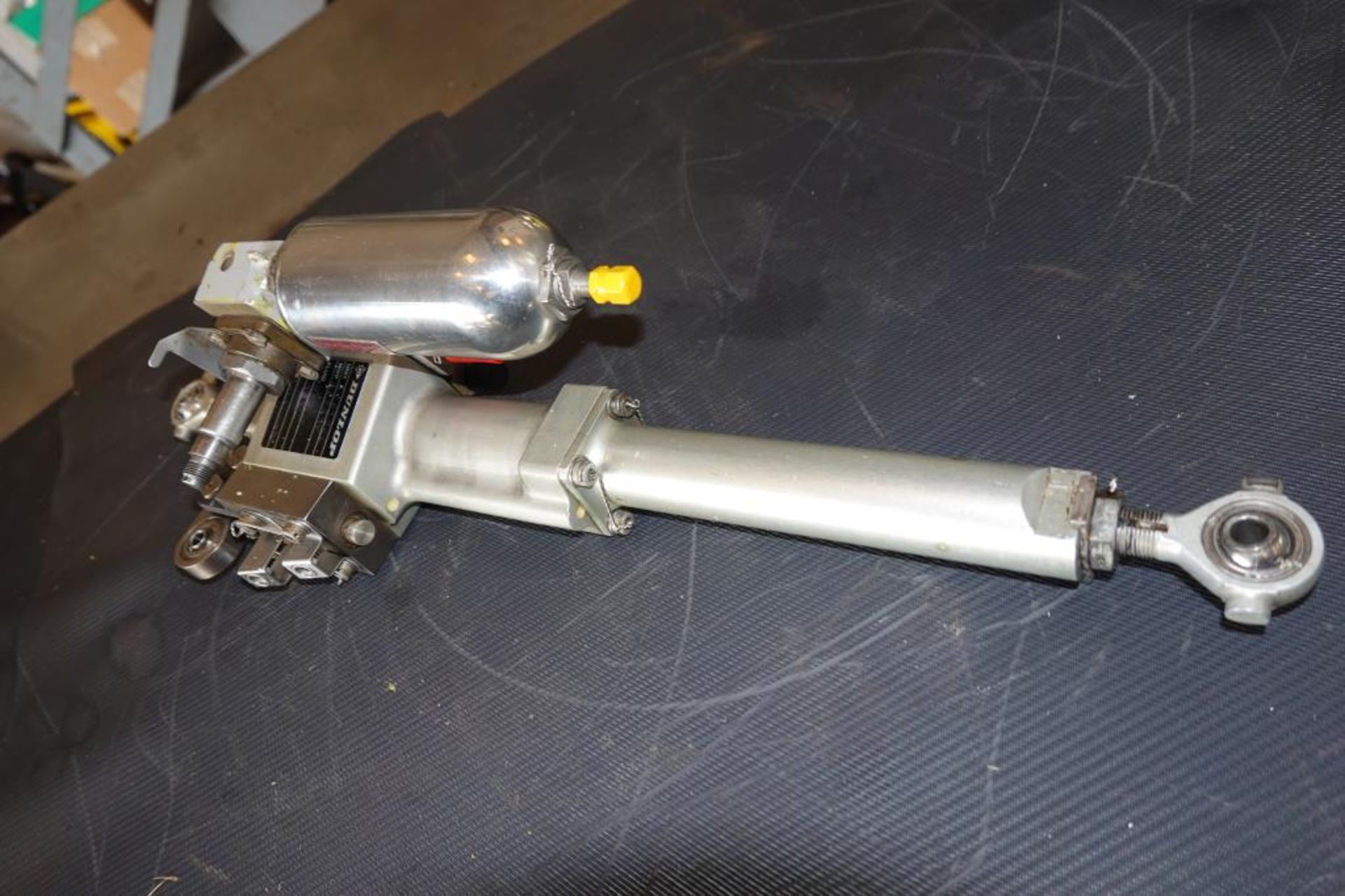 Dunlop Main Rotor Servo - Image 4 of 8