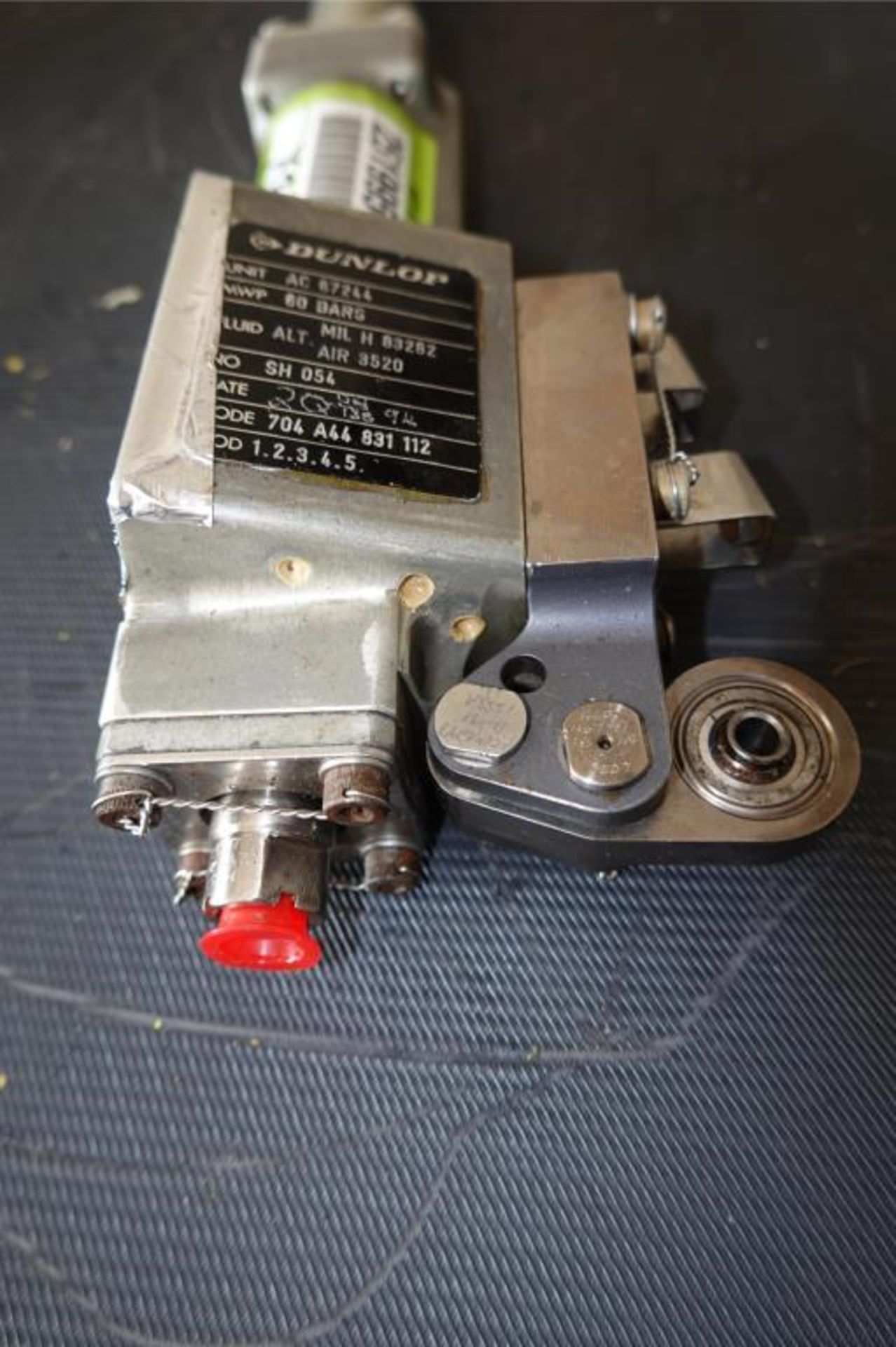 Dunlop Main Rotor Servos - Image 5 of 14