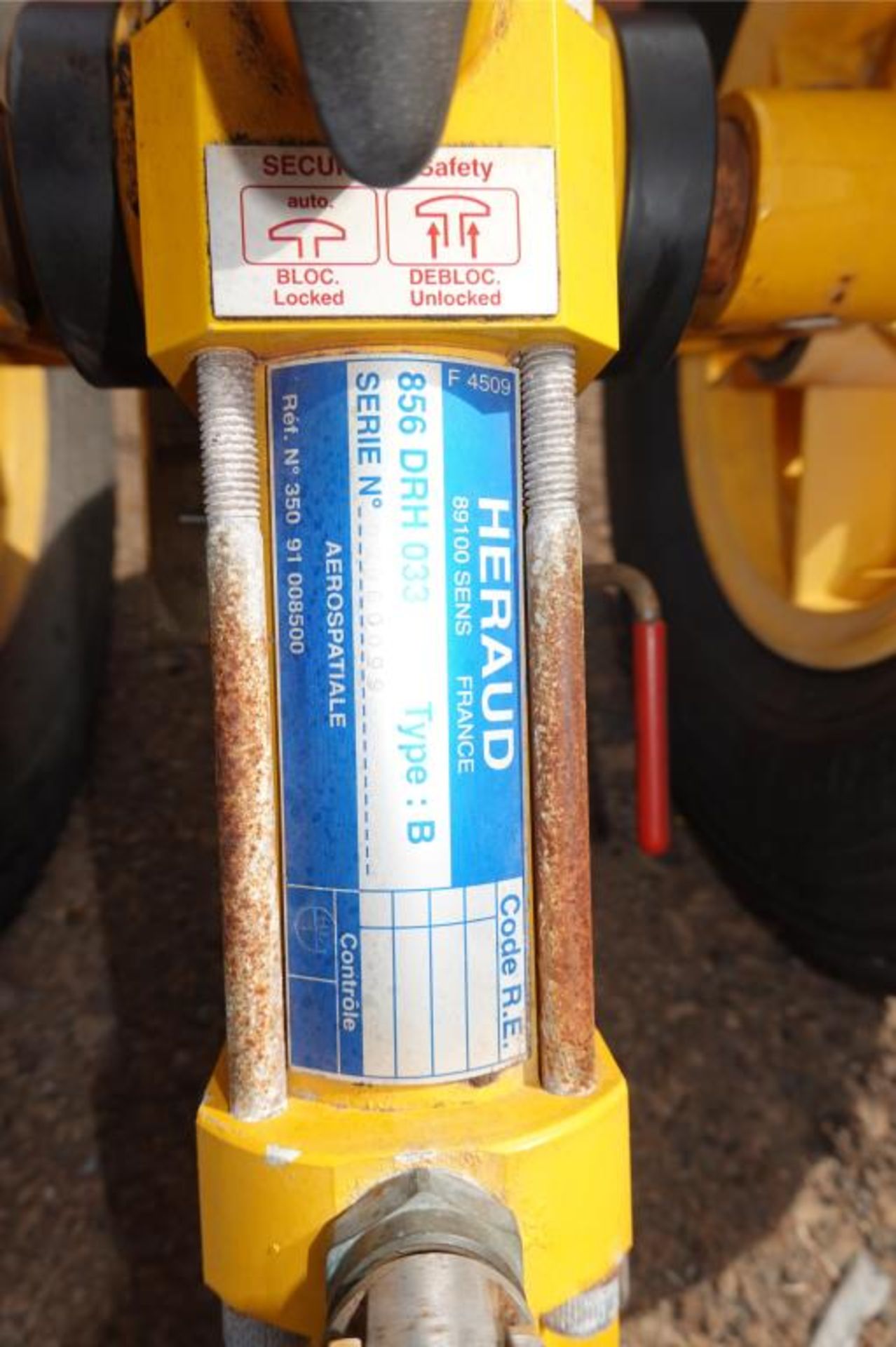 Heraud Helicopter Ground Handling Wheels - Image 5 of 9