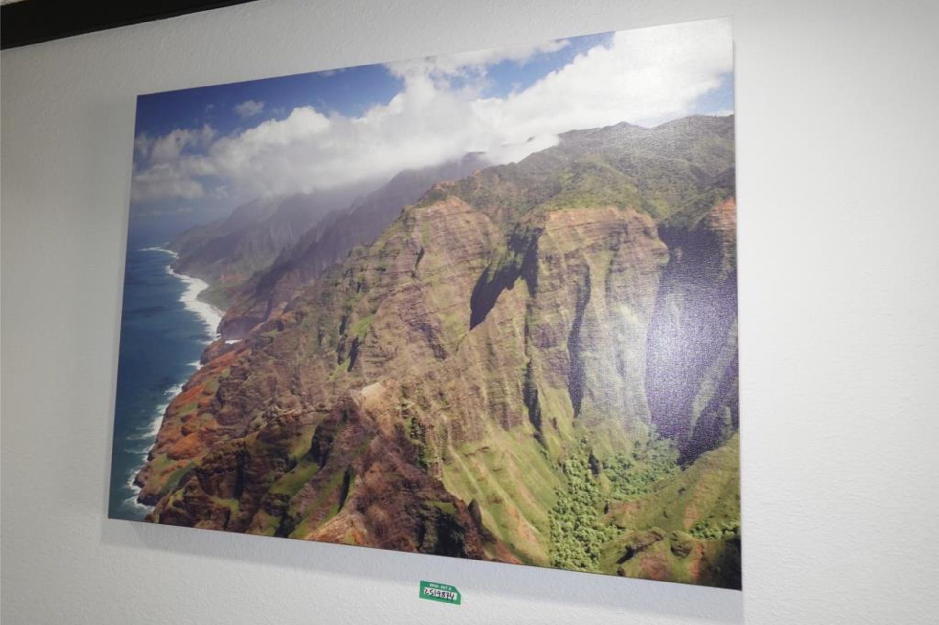 Hawaiian Island Paintings - Image 6 of 10