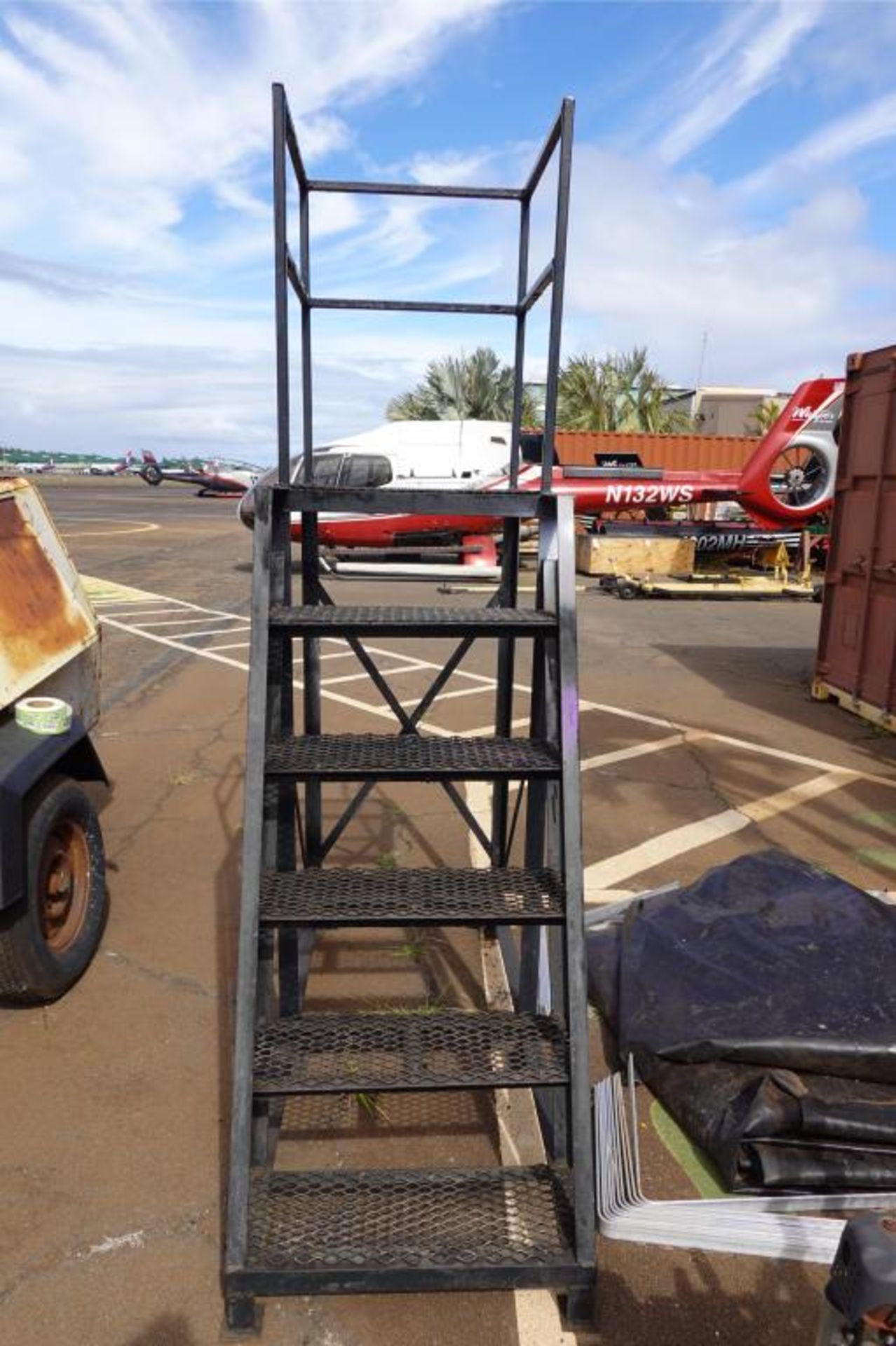 Heavy Duty Mobile Staircase Ladder - Image 2 of 4