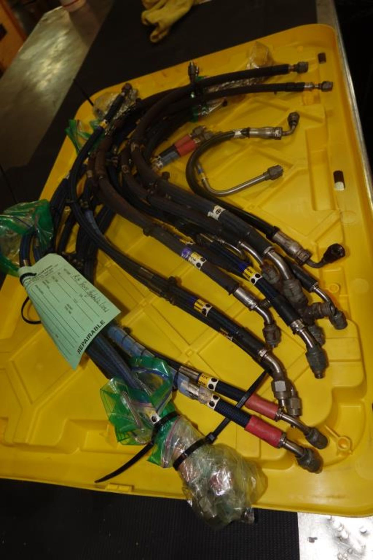 Assorted Servo Hydraulic Lines - Image 2 of 4
