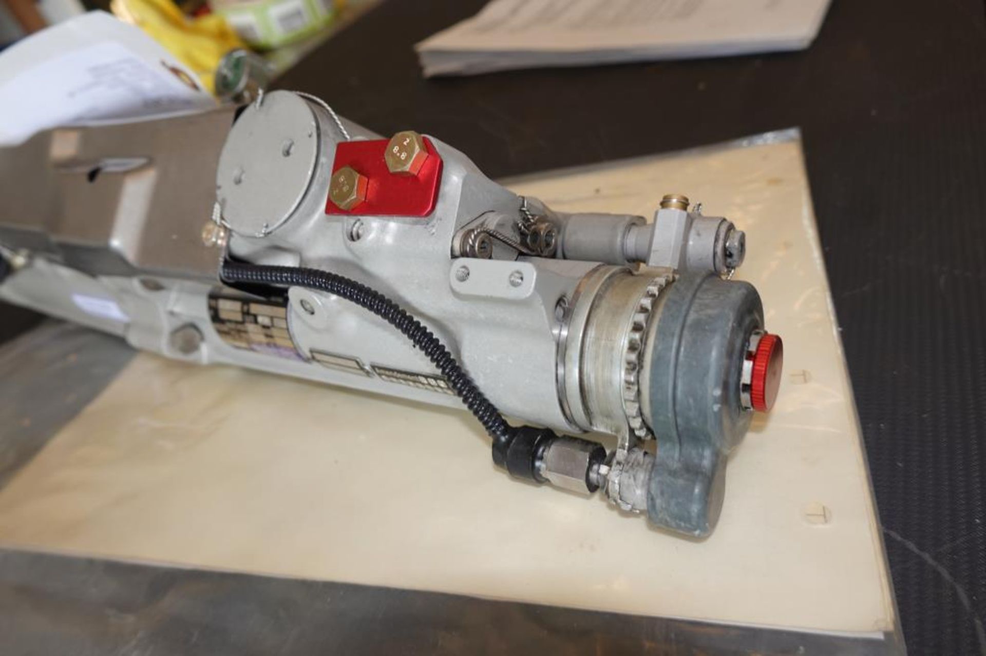 Servo Controller For EC-130 - Image 3 of 12