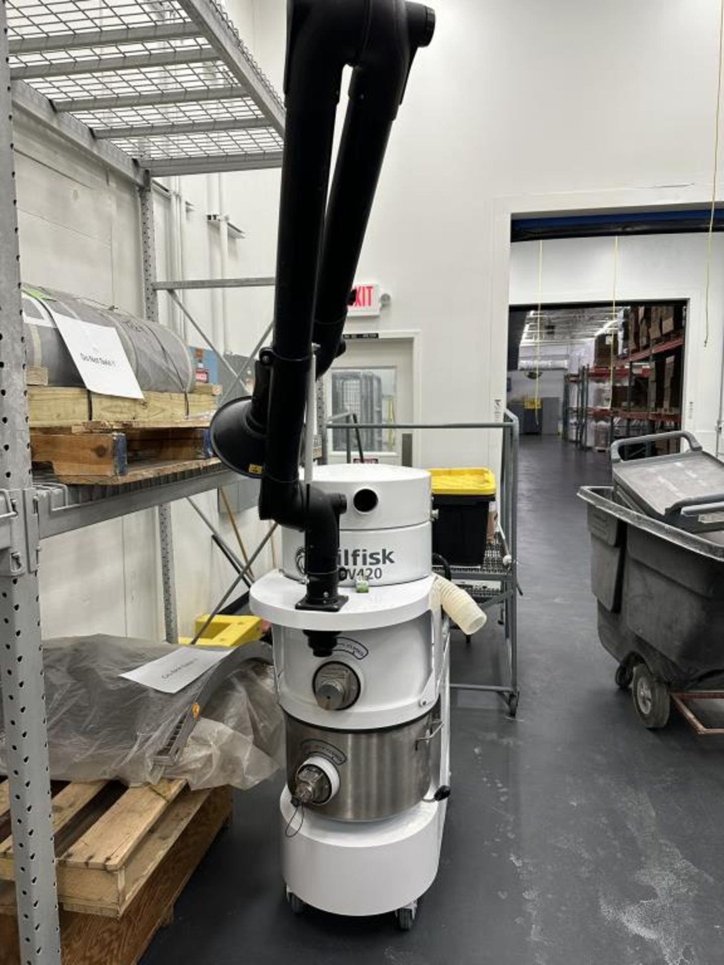 Nilfisk VHW420 Industrial Vacuum Cleaner - Image 2 of 5