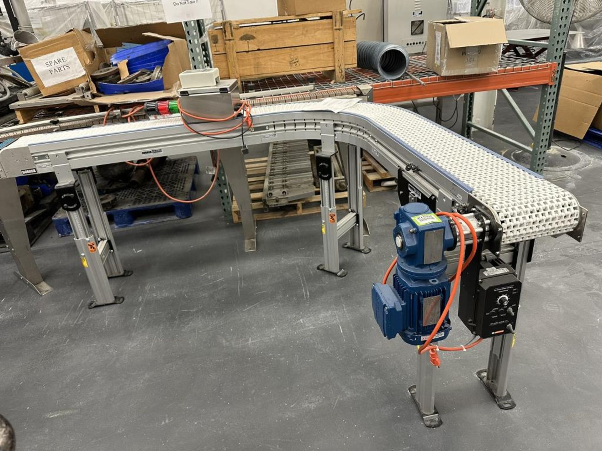 Dorner 3200 Series 8" Plastic Chain Conveyor
