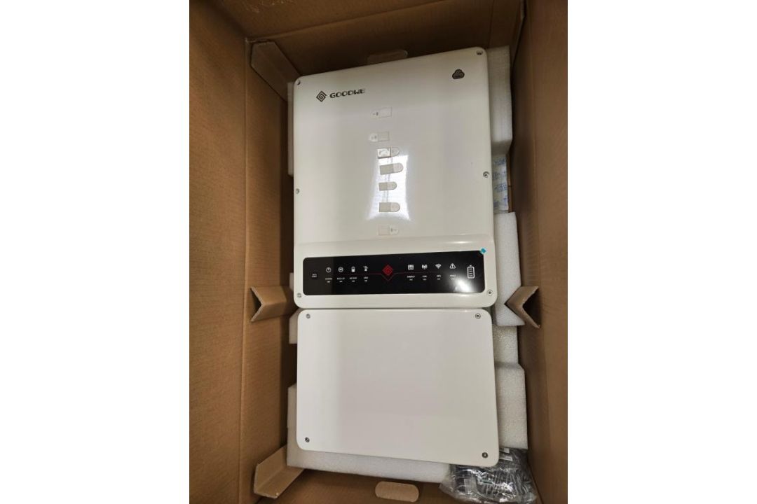 GoodWe Inverters, 7600W - Image 1 of 4