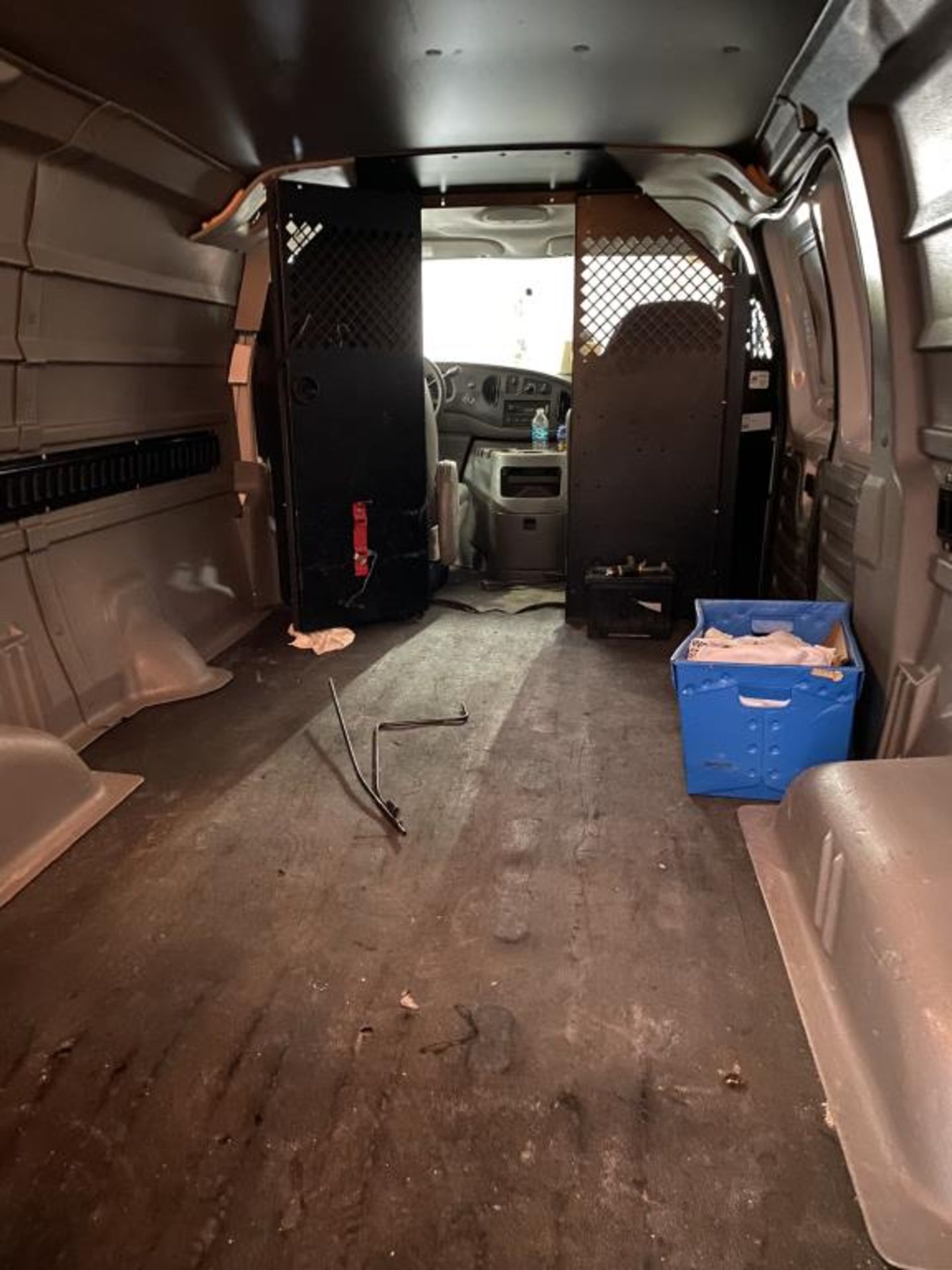 Ford Model E-250 Panel Van - Image 14 of 14