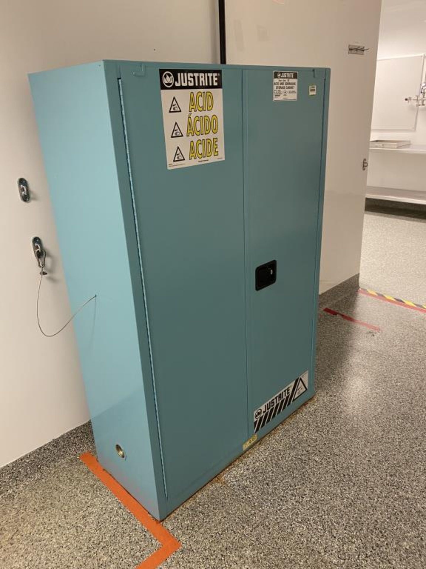 Acid & Corrosive Storage Cabinet