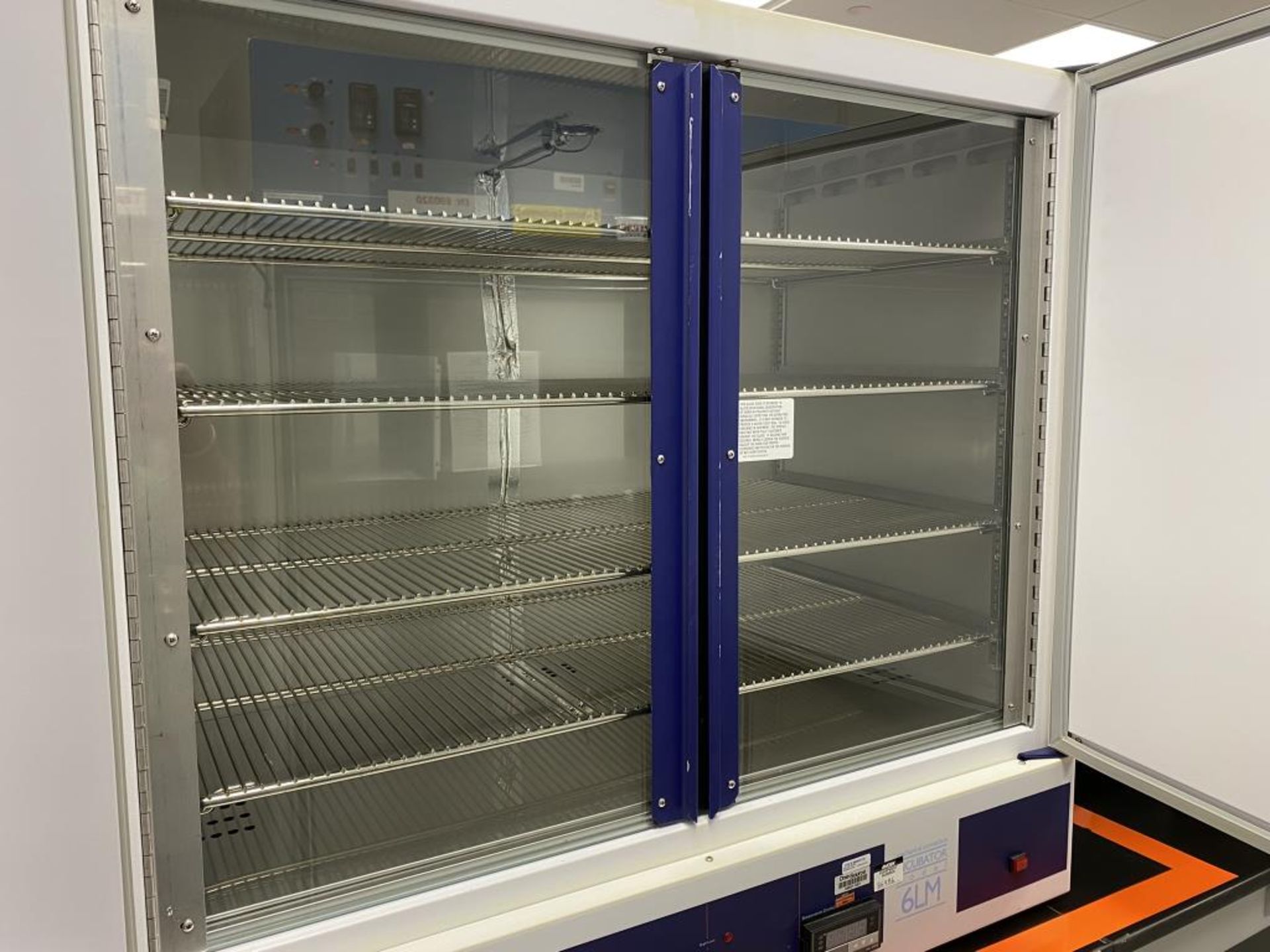 Precision Incubator - Image 8 of 8