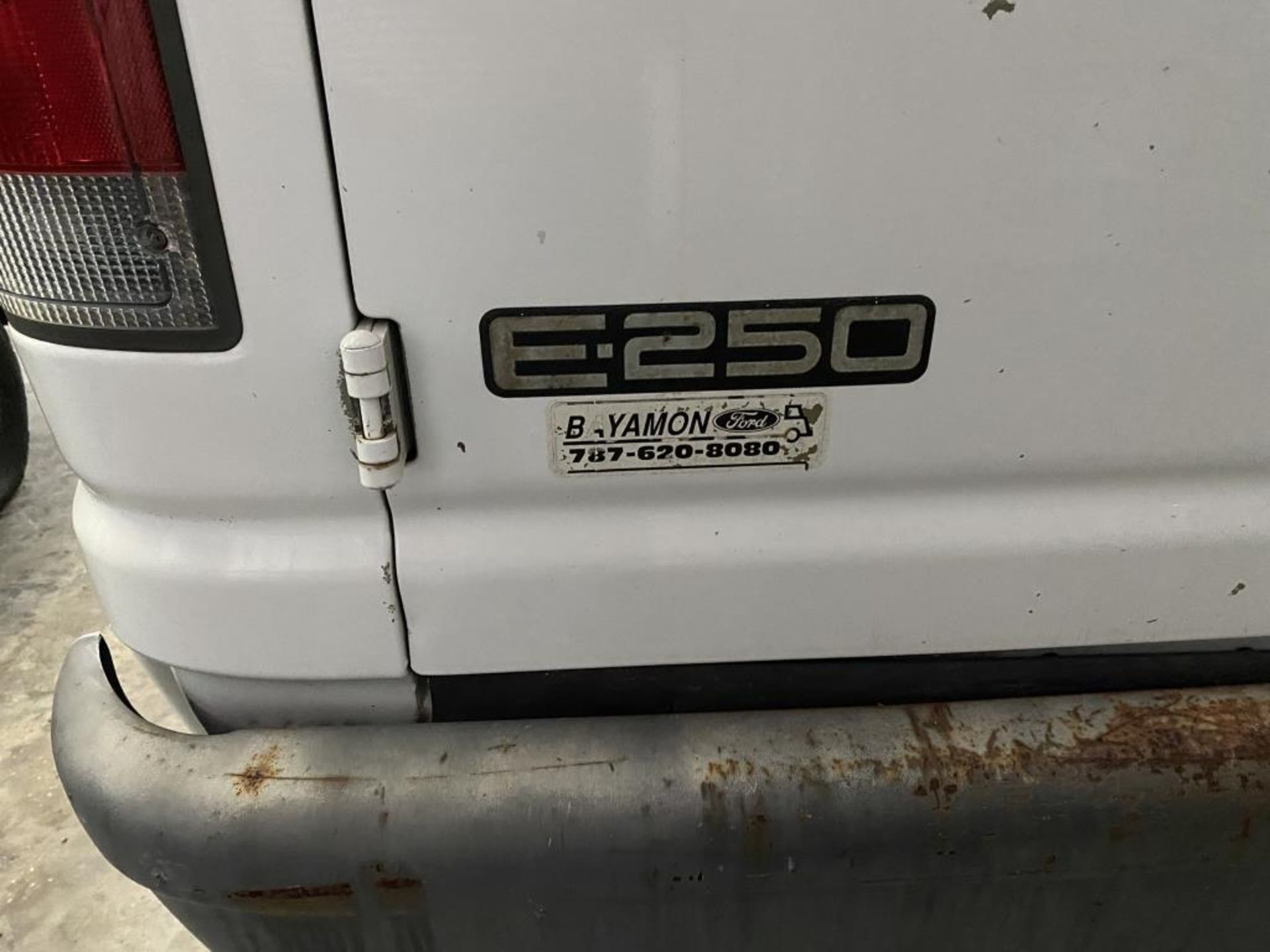 Ford Model E-250 Panel Van - Image 11 of 14
