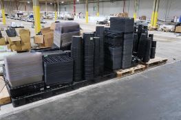 Pallet of Assorted Plastic Starter Pots