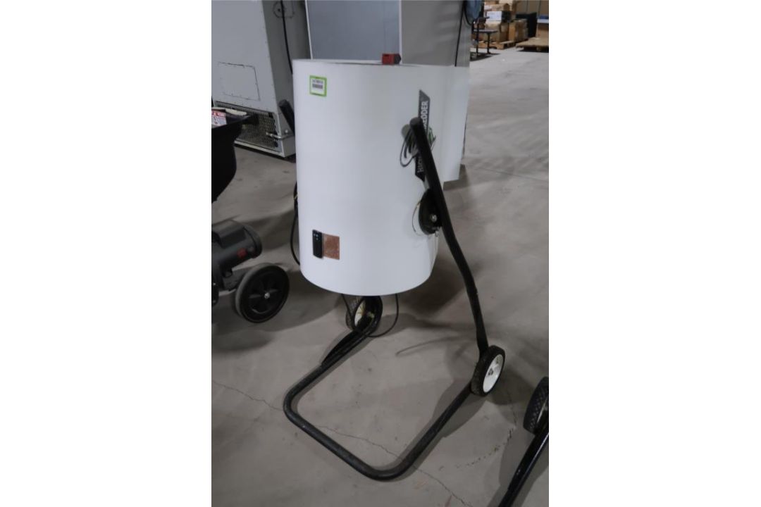 Shingle Mfg. High-Tech Plant Shredder - Image 1 of 6