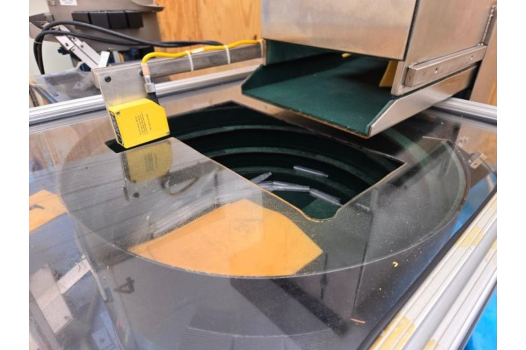 Direct Automation Inc. Vibratory Feeding Station - Image 11 of 15