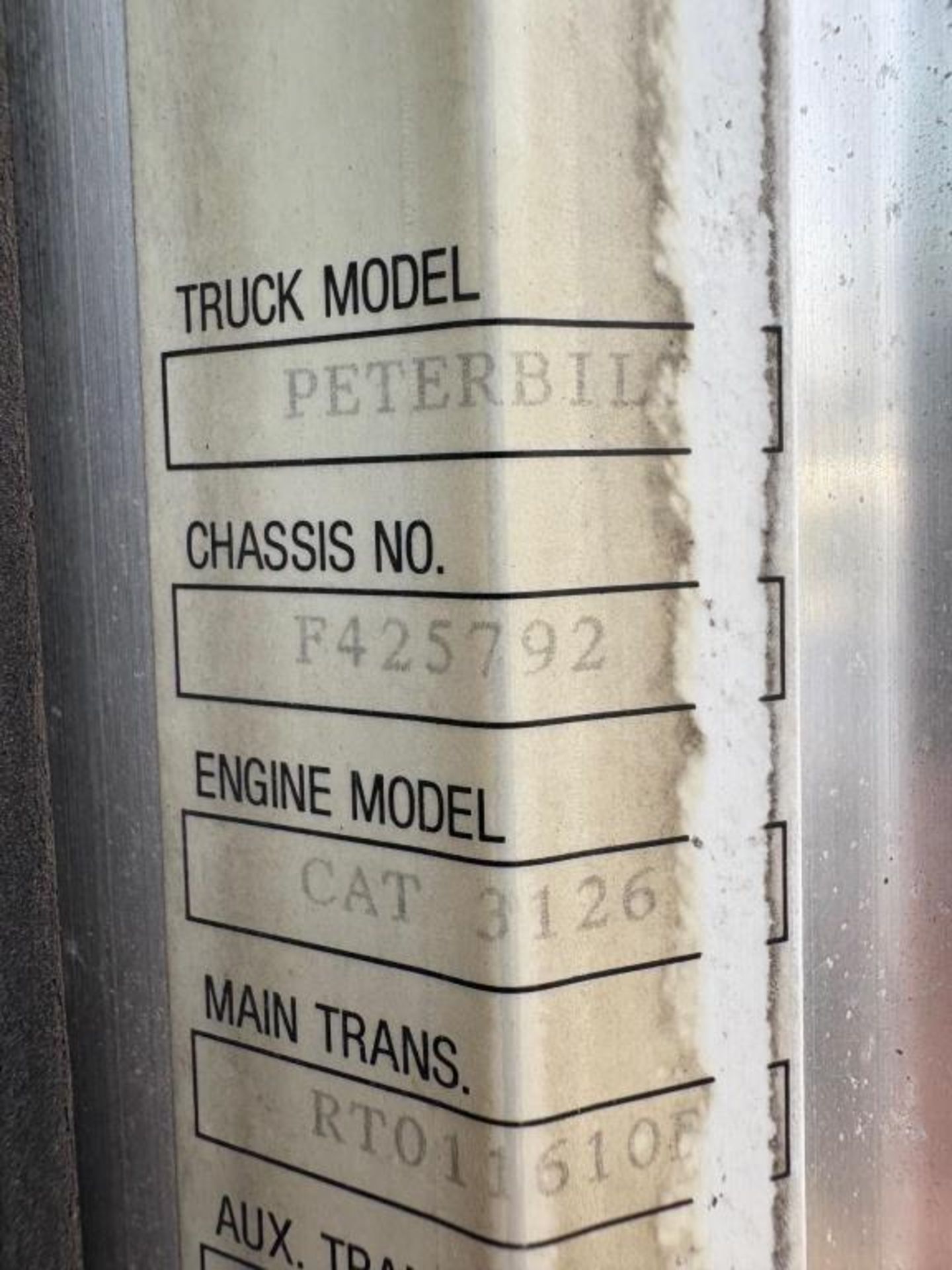 1996 Peterbilt Tractor - Image 22 of 33
