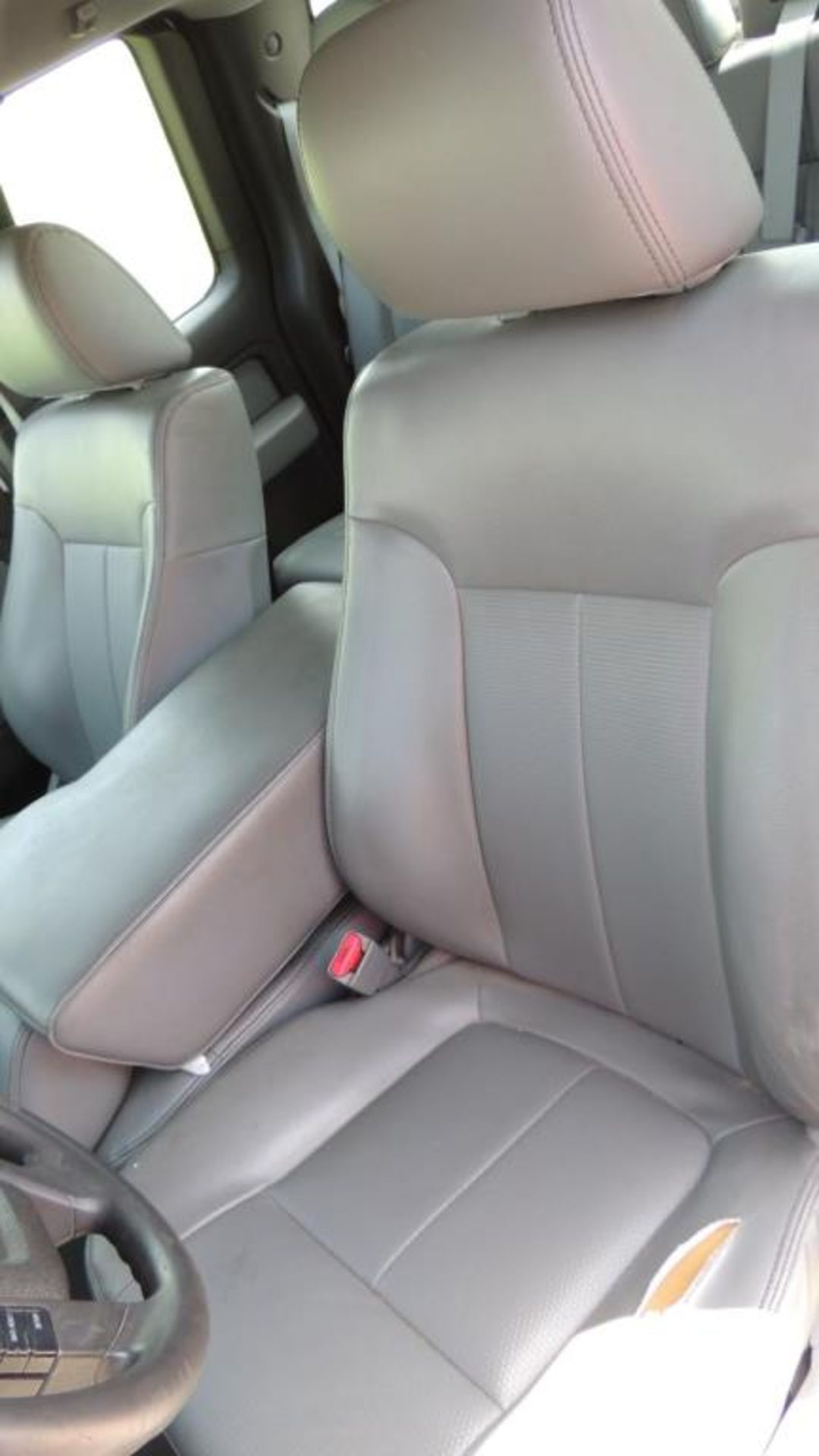 2012 Ford Pickup - Image 9 of 24