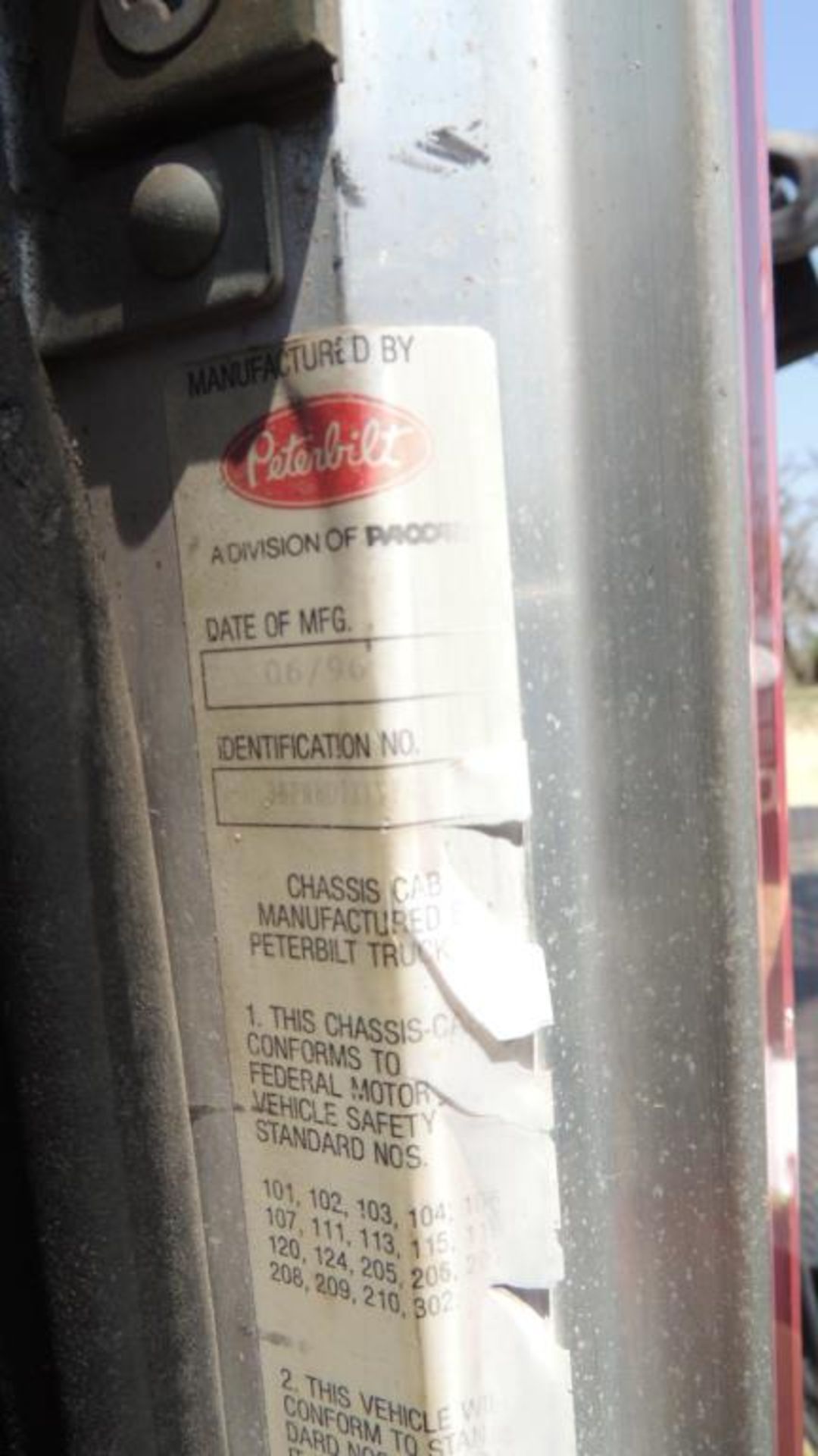 1996 Peterbilt Tractor - Image 20 of 33